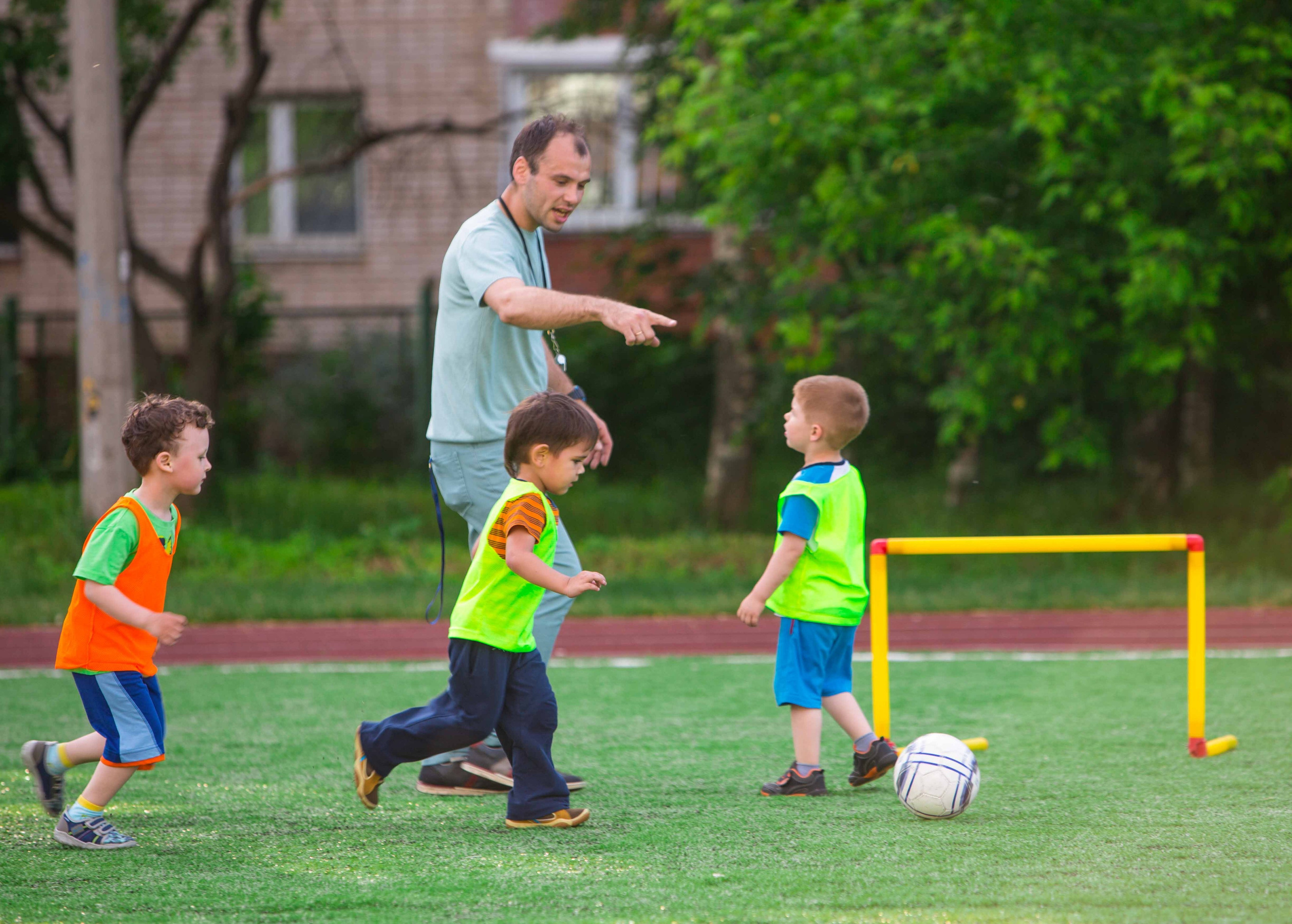 Футбольная школа «Юниор». Выпускные альбомы и школьный фотограф в Подольске, Троицке, Щербинке, Москве и Московской области