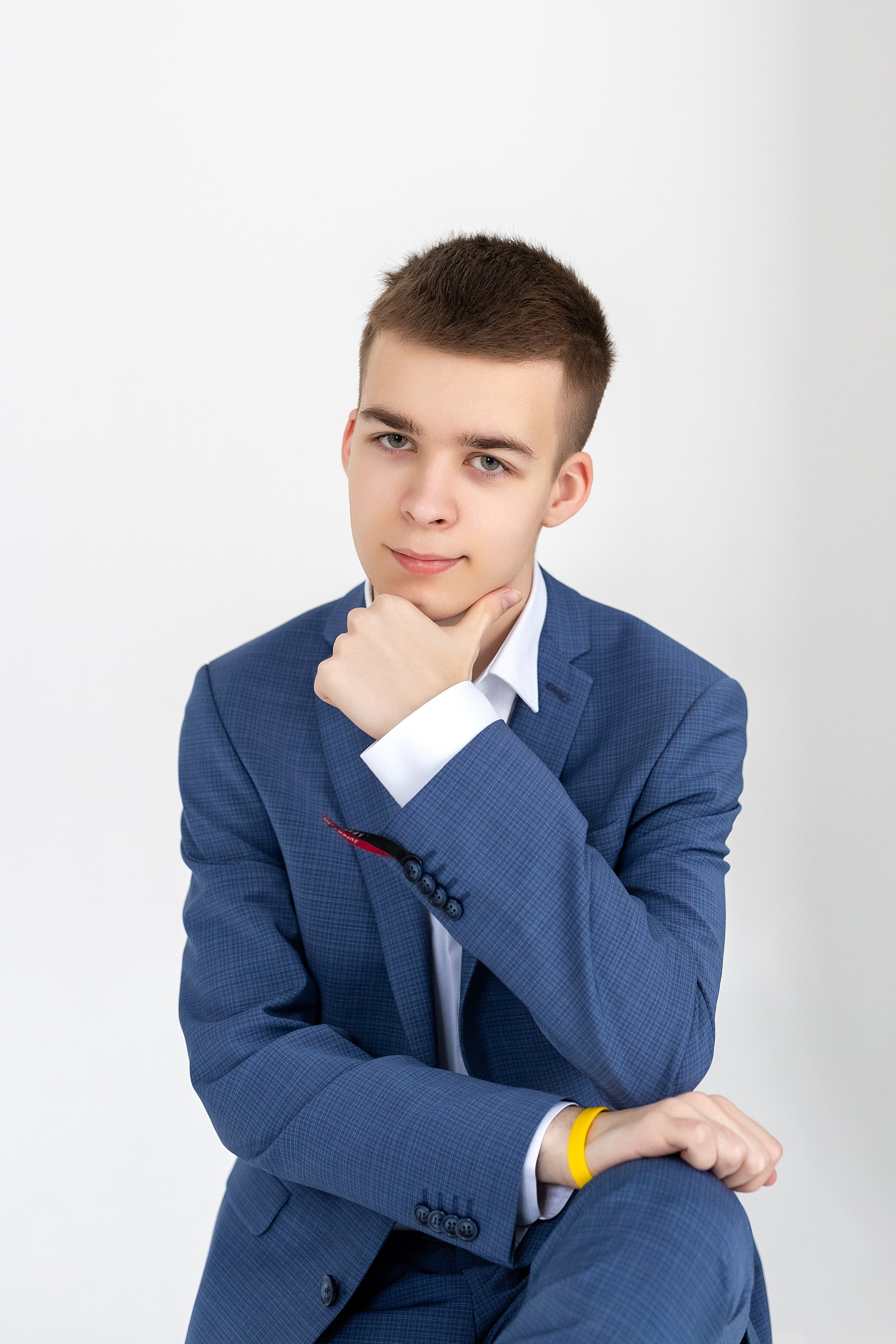 Выпускной альбом Владивосток 11 класс. Стильный выпускной альбом Владивосток фотограф Вероника Мигачева