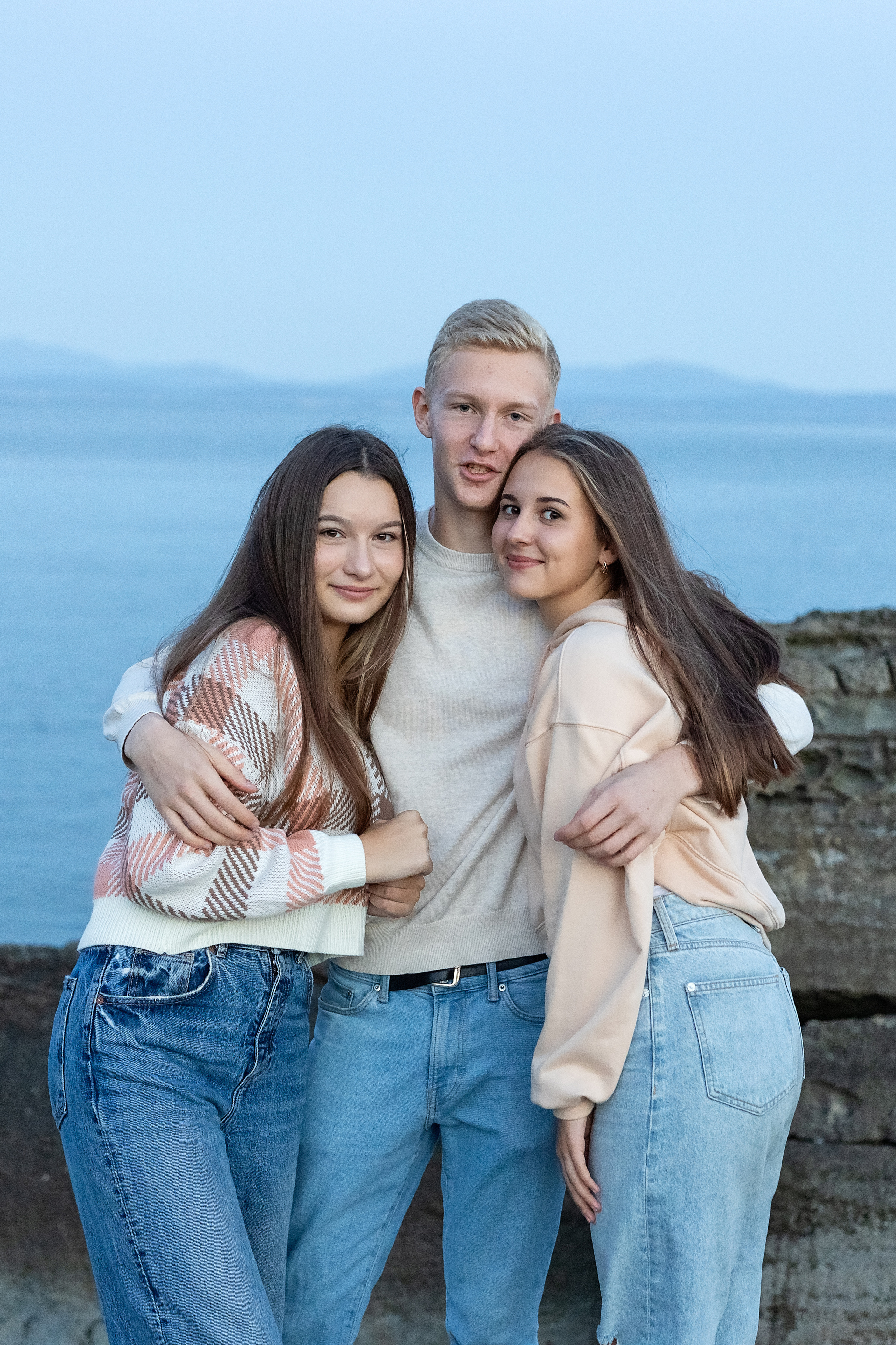 Гимназия № 1, 11 класс, б. Стеклянная. Стильный выпускной альбом Владивосток фотограф Вероника Мигачева