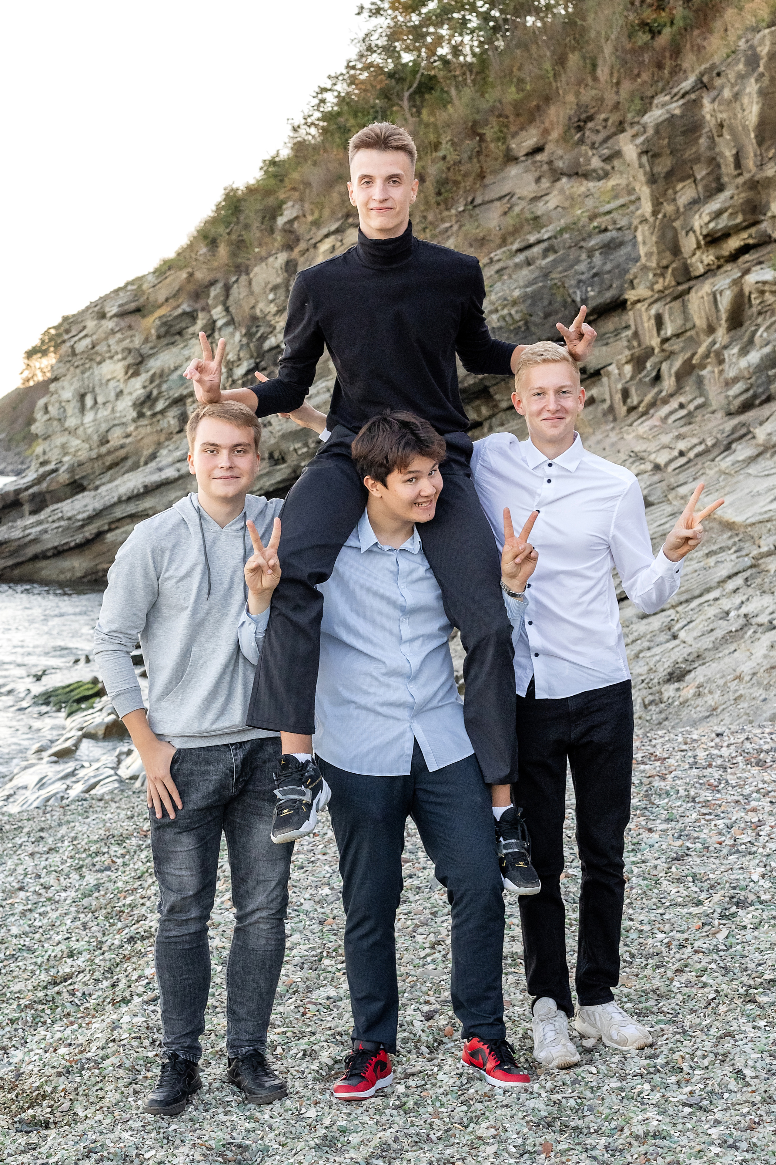 Гимназия № 1, 11 класс, б. Стеклянная. Стильный выпускной альбом Владивосток фотограф Вероника Мигачева