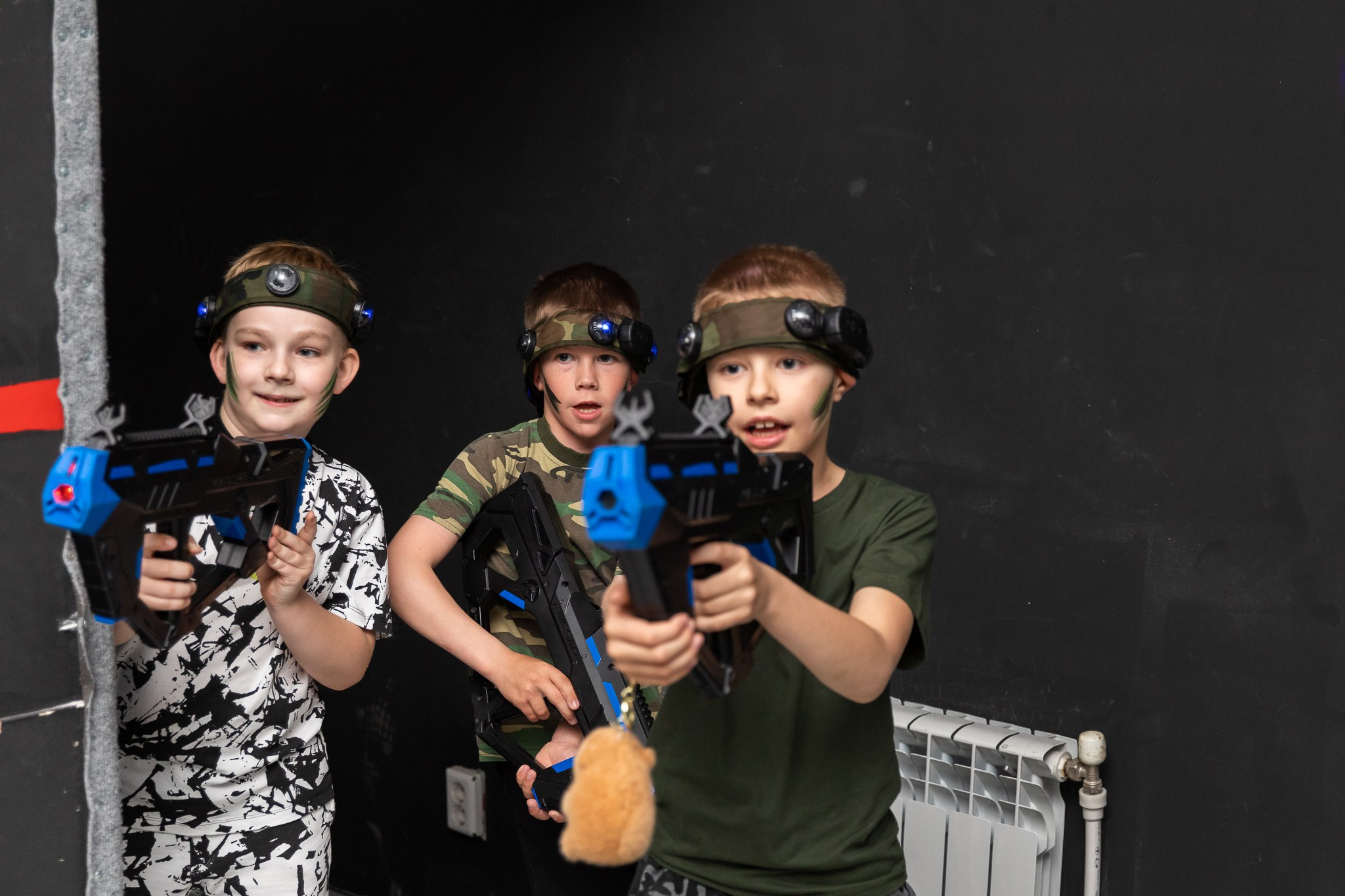 Платону 8 лет, лазертаг Zаряд. Фотограф Татьяна Генева