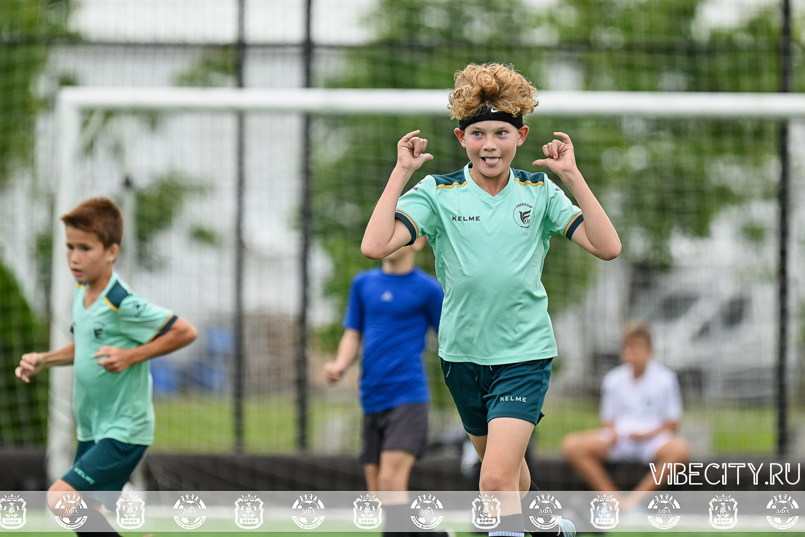 Калининградская Детская Футбольная Лига. VIBECITY.RU Вайб Сити Ру Фоторепортажи Фотоотчеты Калининград