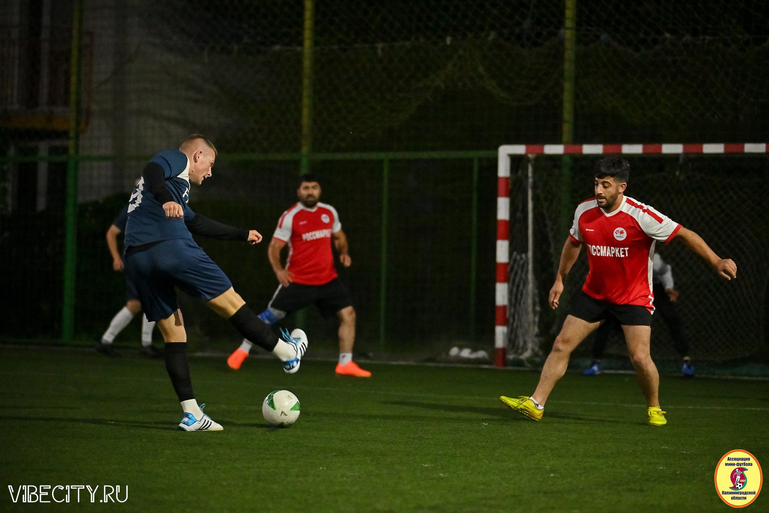 ИГРЫ МИНИ-ФУТБОЛЬНОЙ И КОРПОРАТИВНОЙ ЛИГИ. VIBECITY.RU Вайб Сити Ру Фоторепортажи Фотоотчеты Калининград