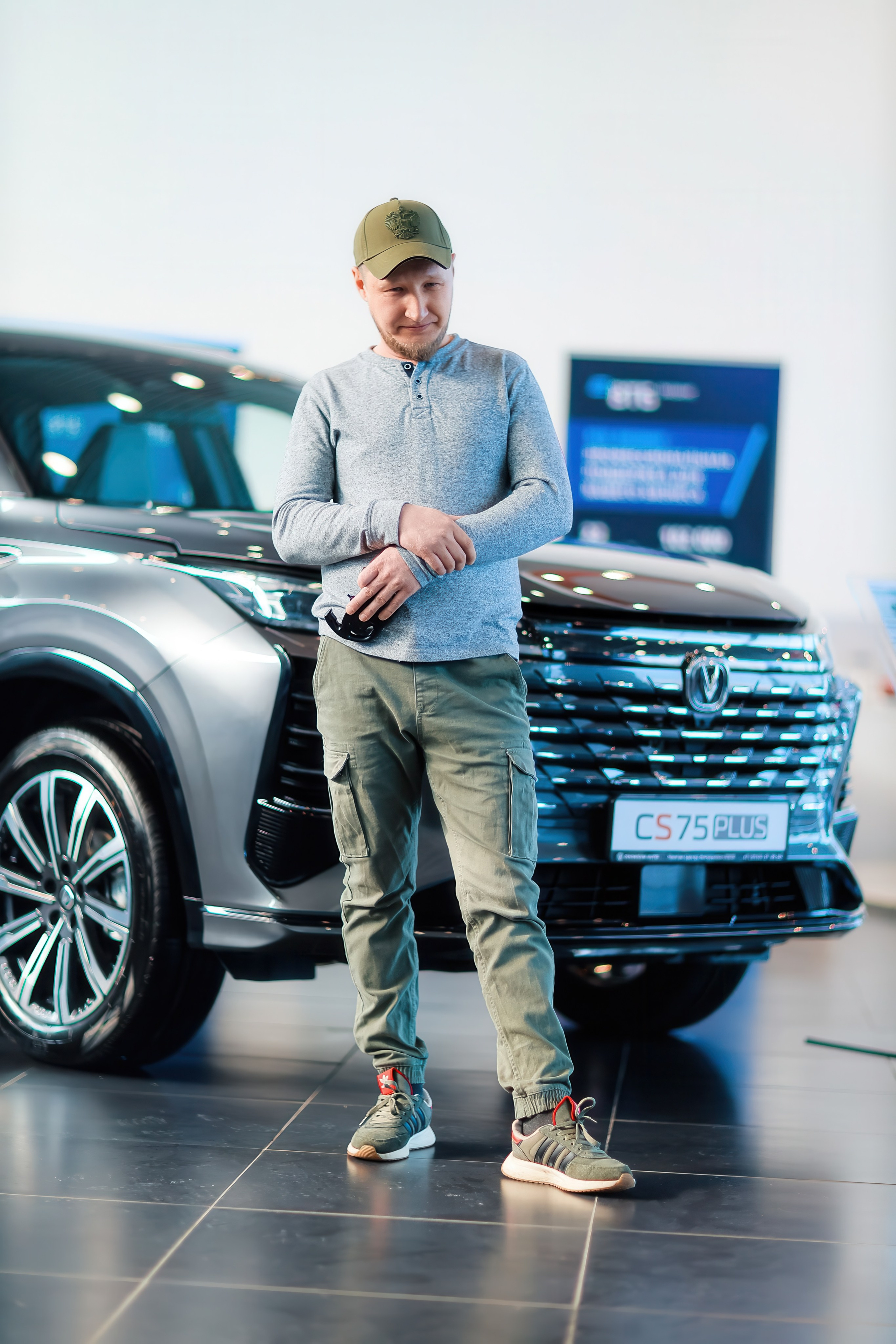 01.03 Автосалон-2000. Презентация нового ChanGan. Команда специалистов в мире фотографии и видео. Детский фотограф, семейный фотограф