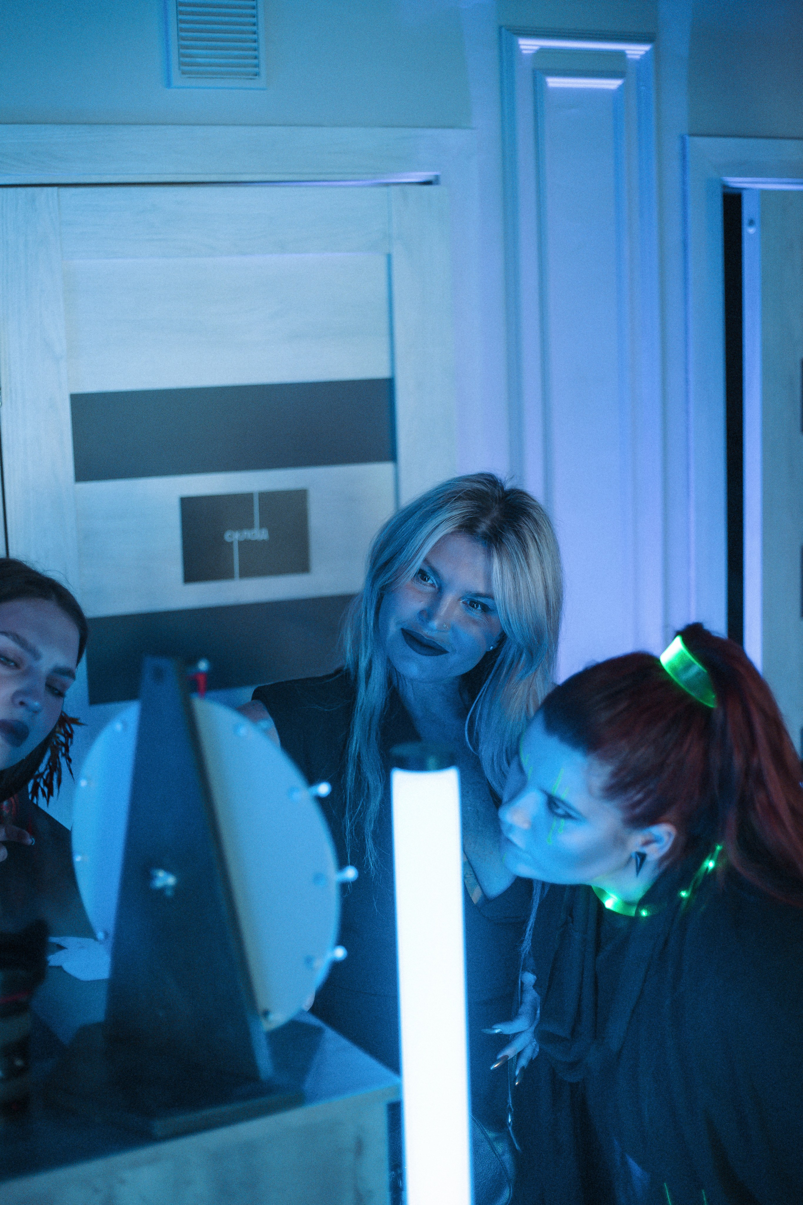 Walk-In Day в стиле киберпанк в тату-студии MUKHINA TATTOO. СВОИ. ФОТООТЧЕТЫ-СОБЫТИЯ-МЕСТА