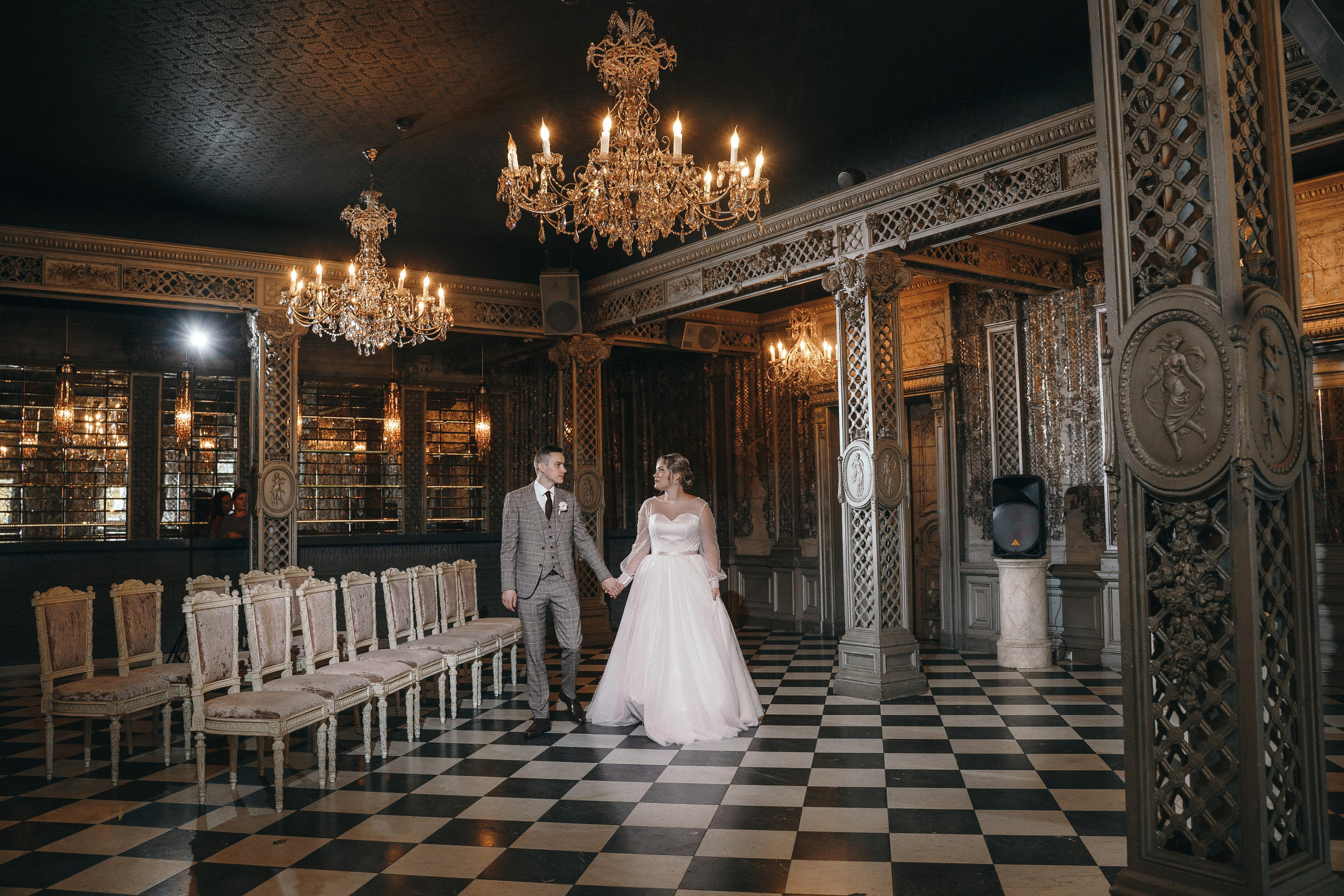 Свадебная фотосессия в ресторане Турандот