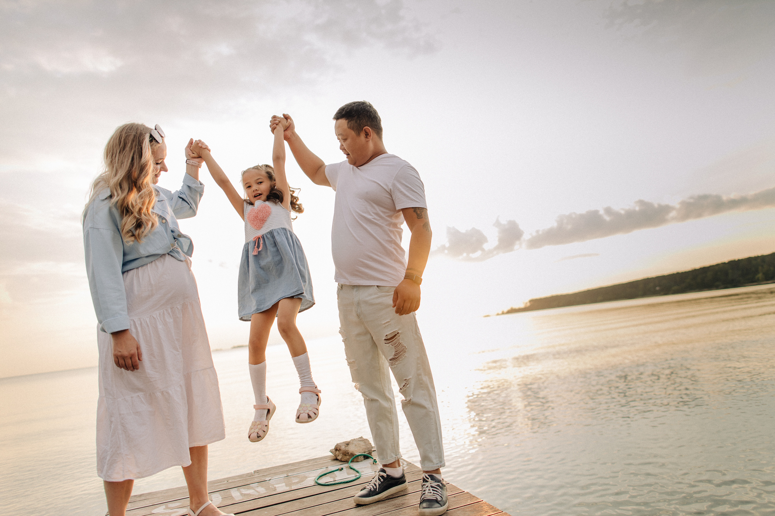 Прогулка на берегу. Семейный и портретный фотограф в Новосибирске Мария Хлебус