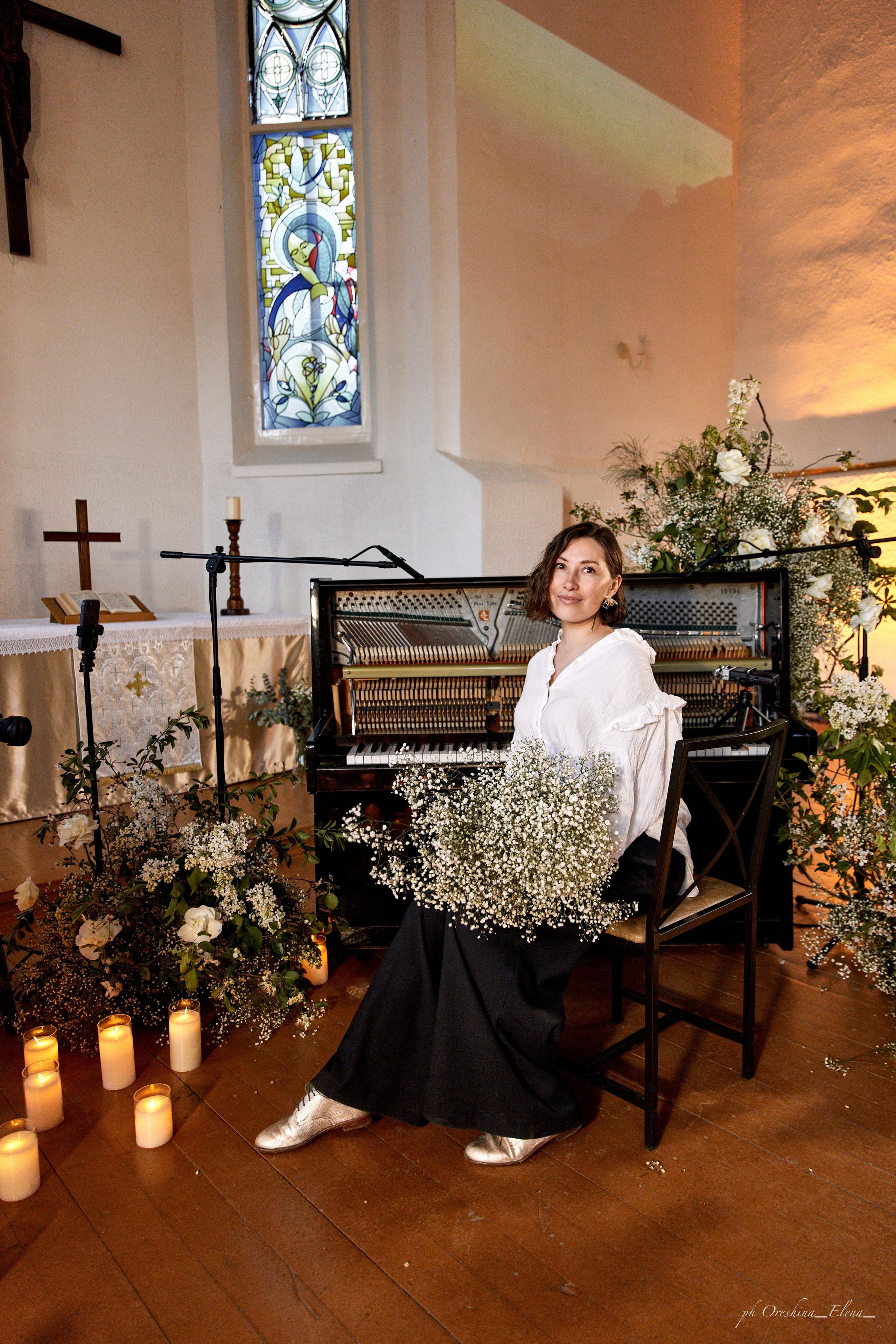 Концерт Дениса Стельмаха. Ульяновск, Евангелическо-Лютеранская церковь Св.Марии. Свадебный и семейный фотограф в Ульяновске Орешина Елена