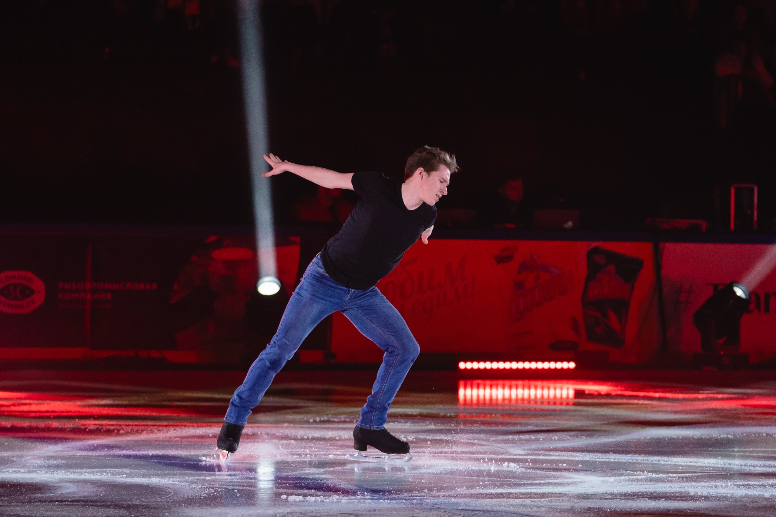 Шоу «Чемпионы на льду» в Новосибирске. Воробьева Ксения — Спортивный и танцевальный фотограф Новосибирск