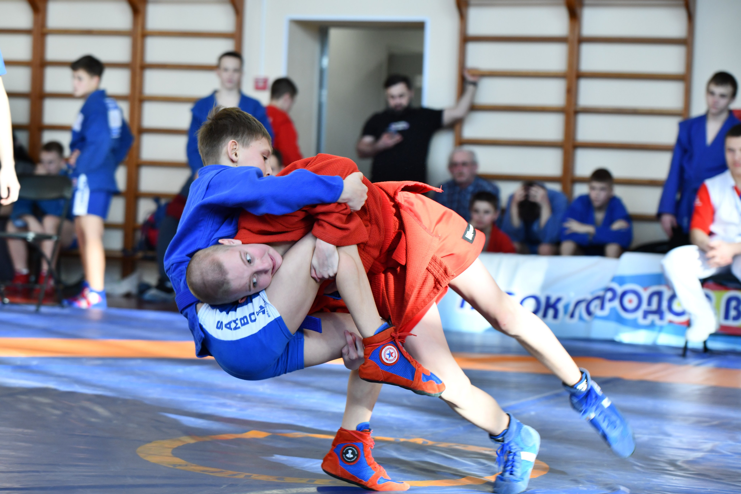 Самбо. Кубок города Воинской славы Колпино. Фото детских спортивных мероприятий и всякое интересное через объектив