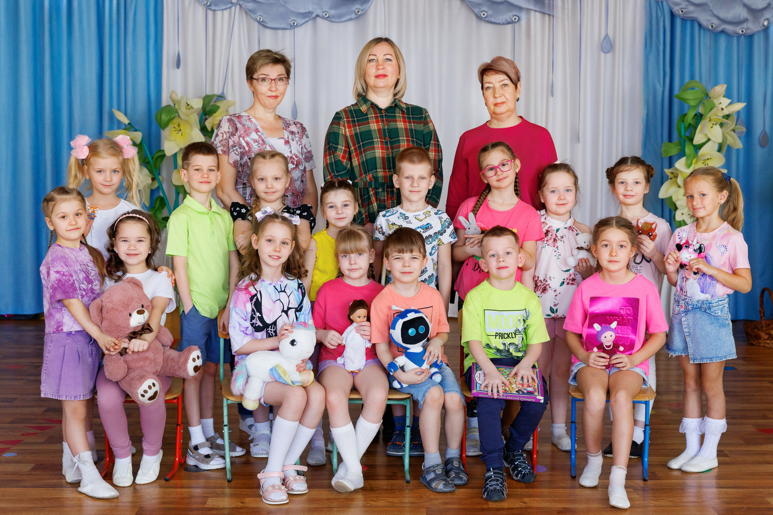 Изготовление выпускных альбомов в Сызрани. Свадебный, семейный и школьный фотограф в Сызрани Максим Баталов