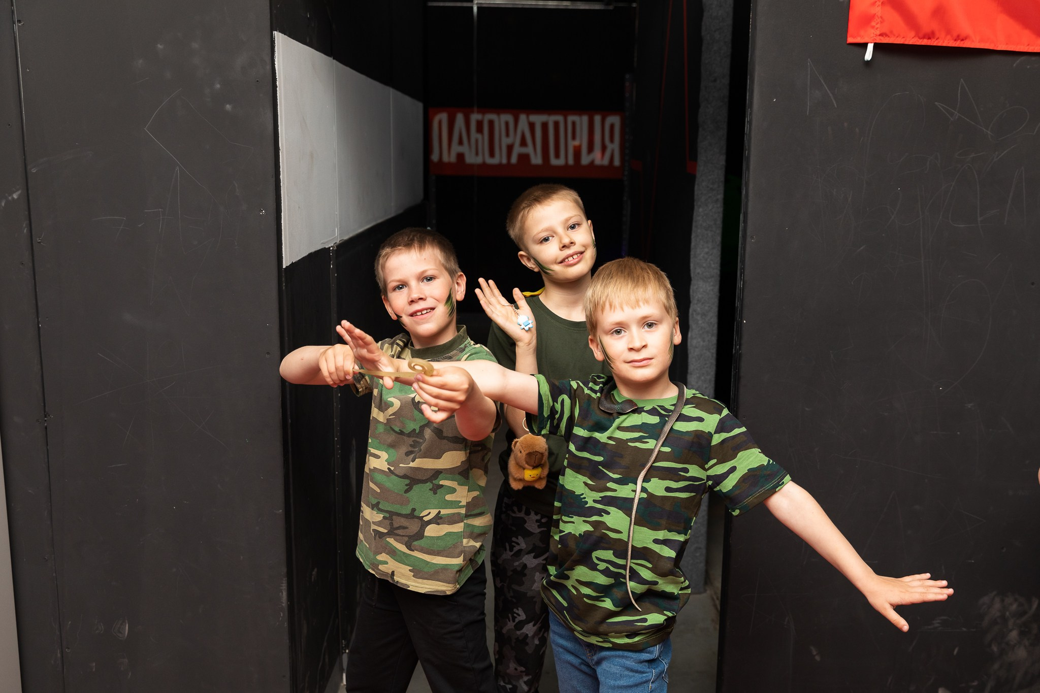 Платону 8 лет, лазертаг Zаряд. Фотограф Татьяна Генева