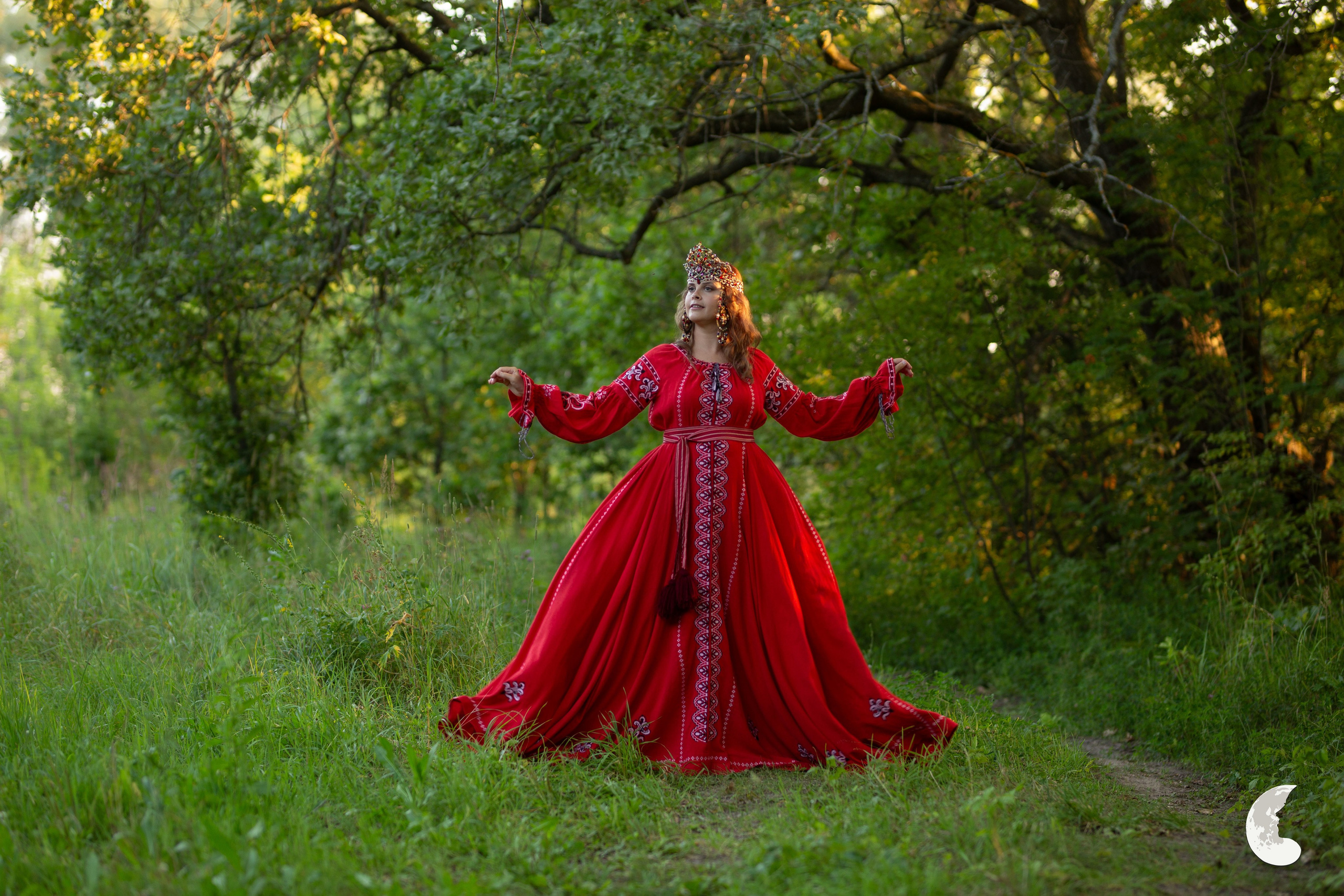 Прокат костюмов в русском стиле в Нижнем Новгороде. Русская и славянская одежда. Современна русская одежда