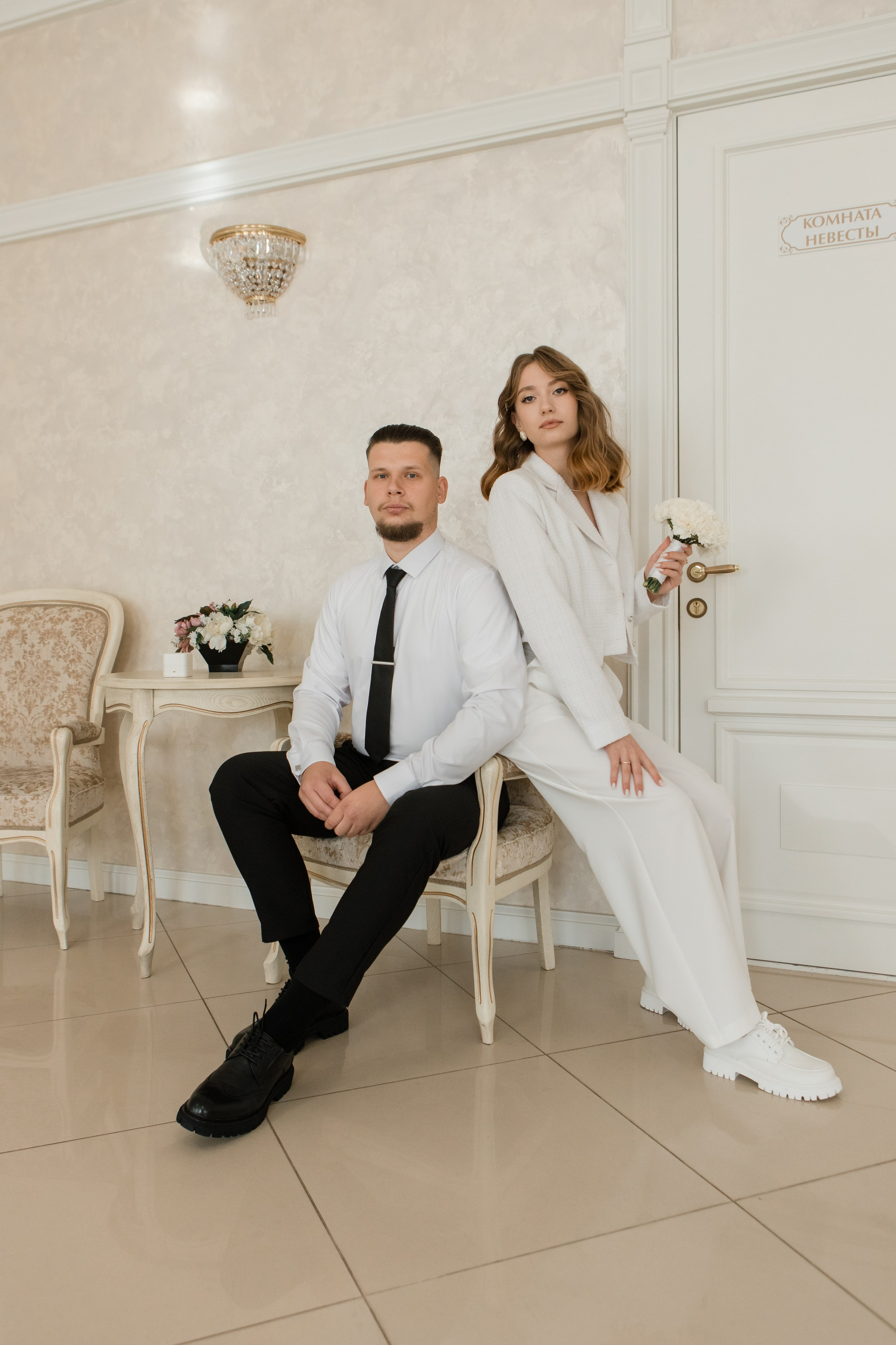 Отдел ЗАГС Администрации Центрального района. Видеосъемка и фотосъемка свадеб. Фотограф и оператор на свадьбу. Видеосъемка подкастов, собственная видео-фотостудии. Предметная фотосъемка