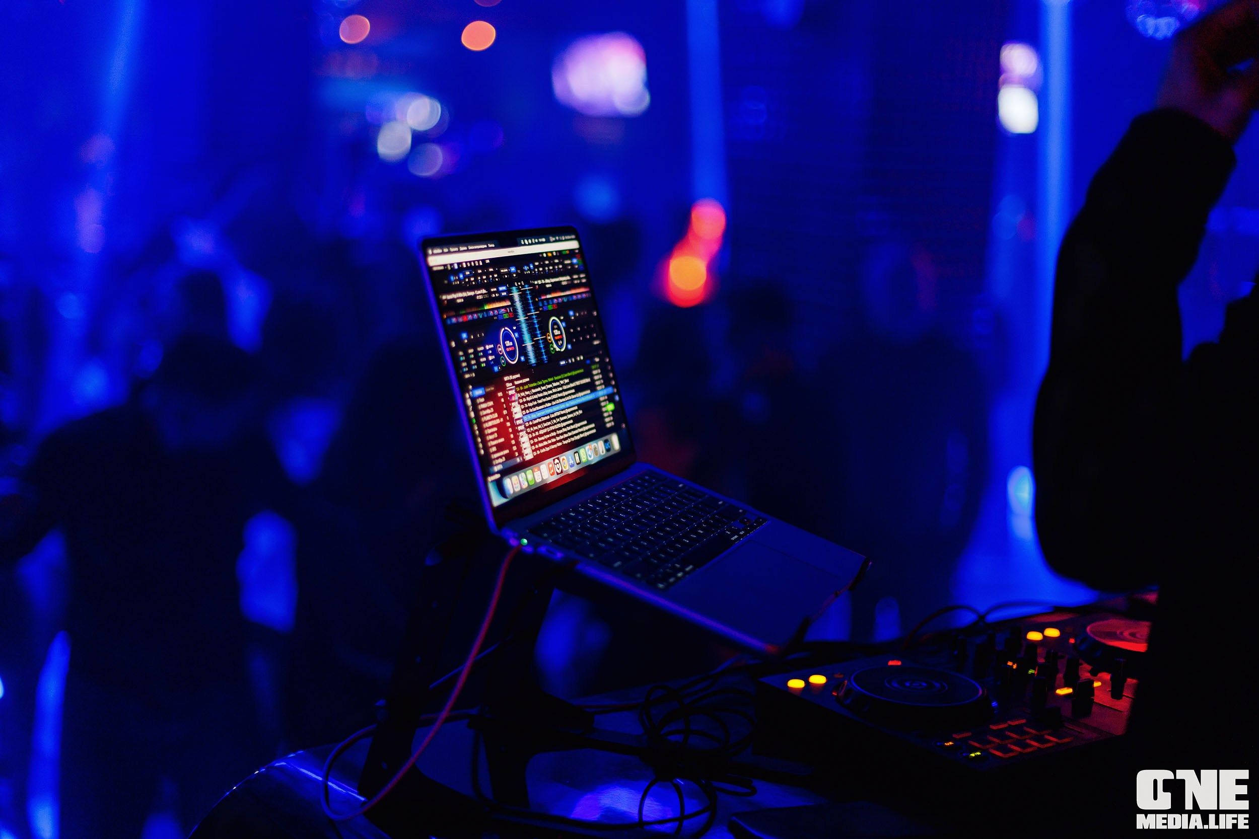 Фоторепортаж из РК Планета. One Media Life: фоторепортажи, фотоотчеты с мероприятий и заведений