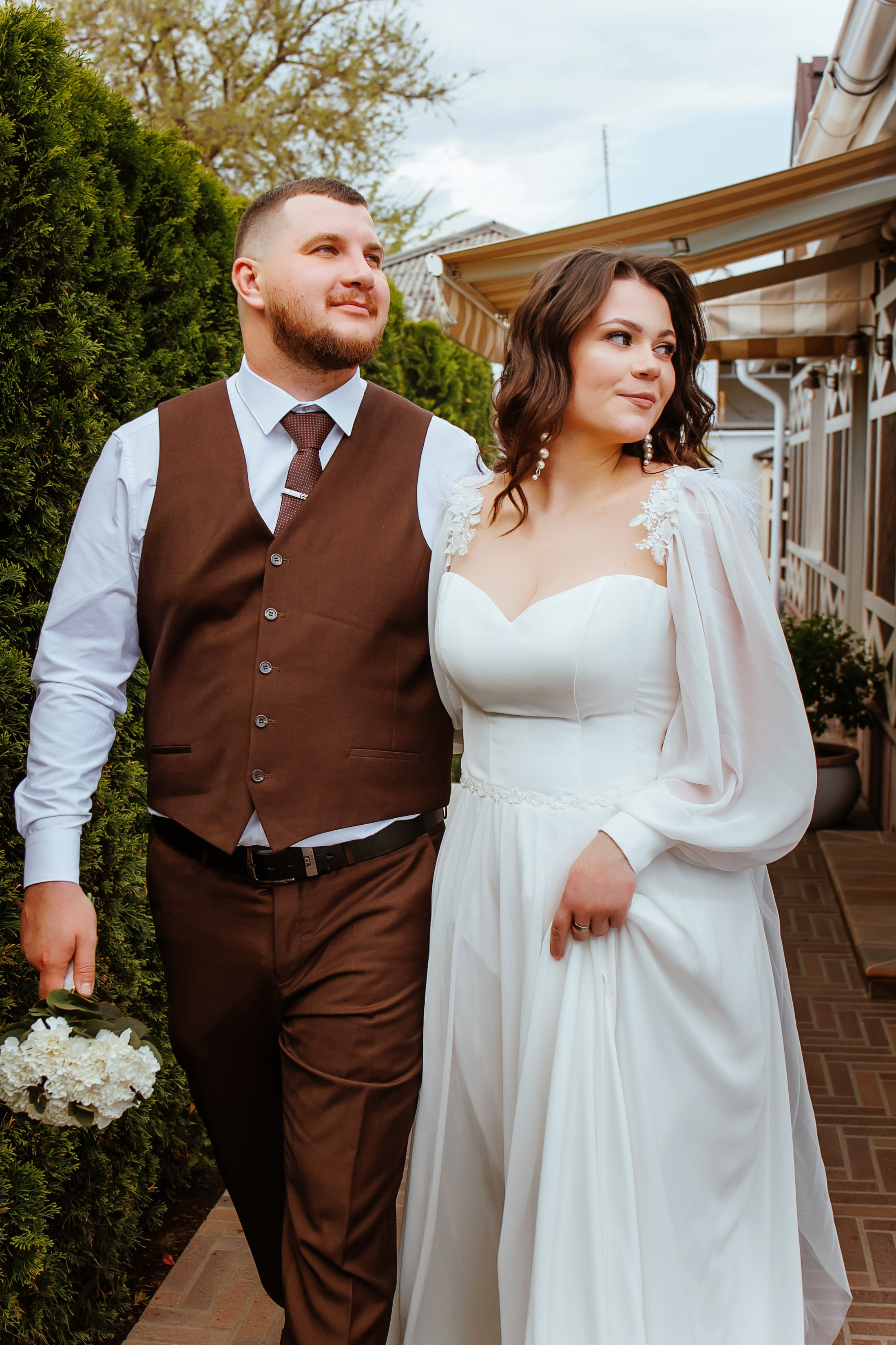 Сборы жениха и невесты в отеле Гринпарк г. Лабинск. Дмитрий Шевченко свадебное фото в г. Краснодар — Армавир — Лабинск