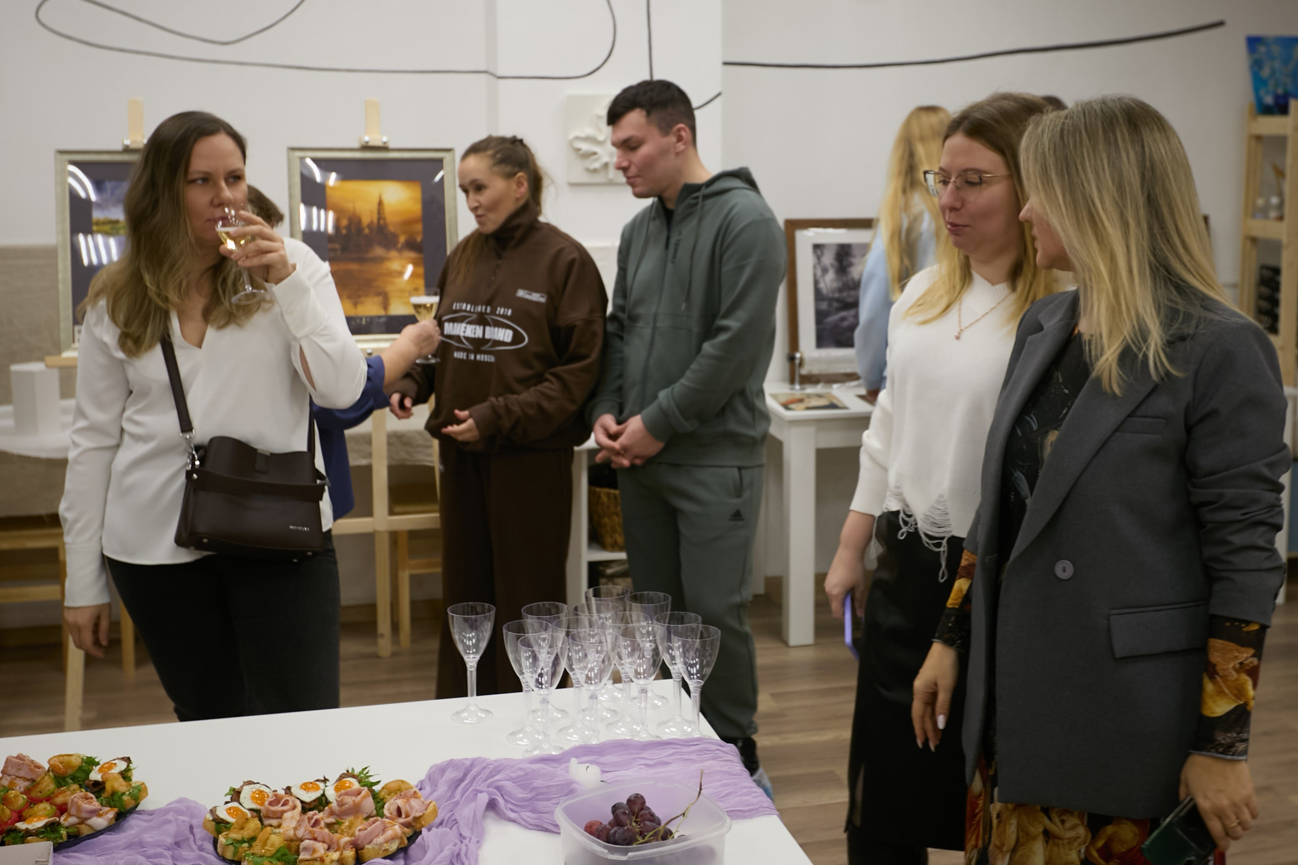GRAFIKA. Фотограф видеограф в Москве и Московской области Саша Секрет