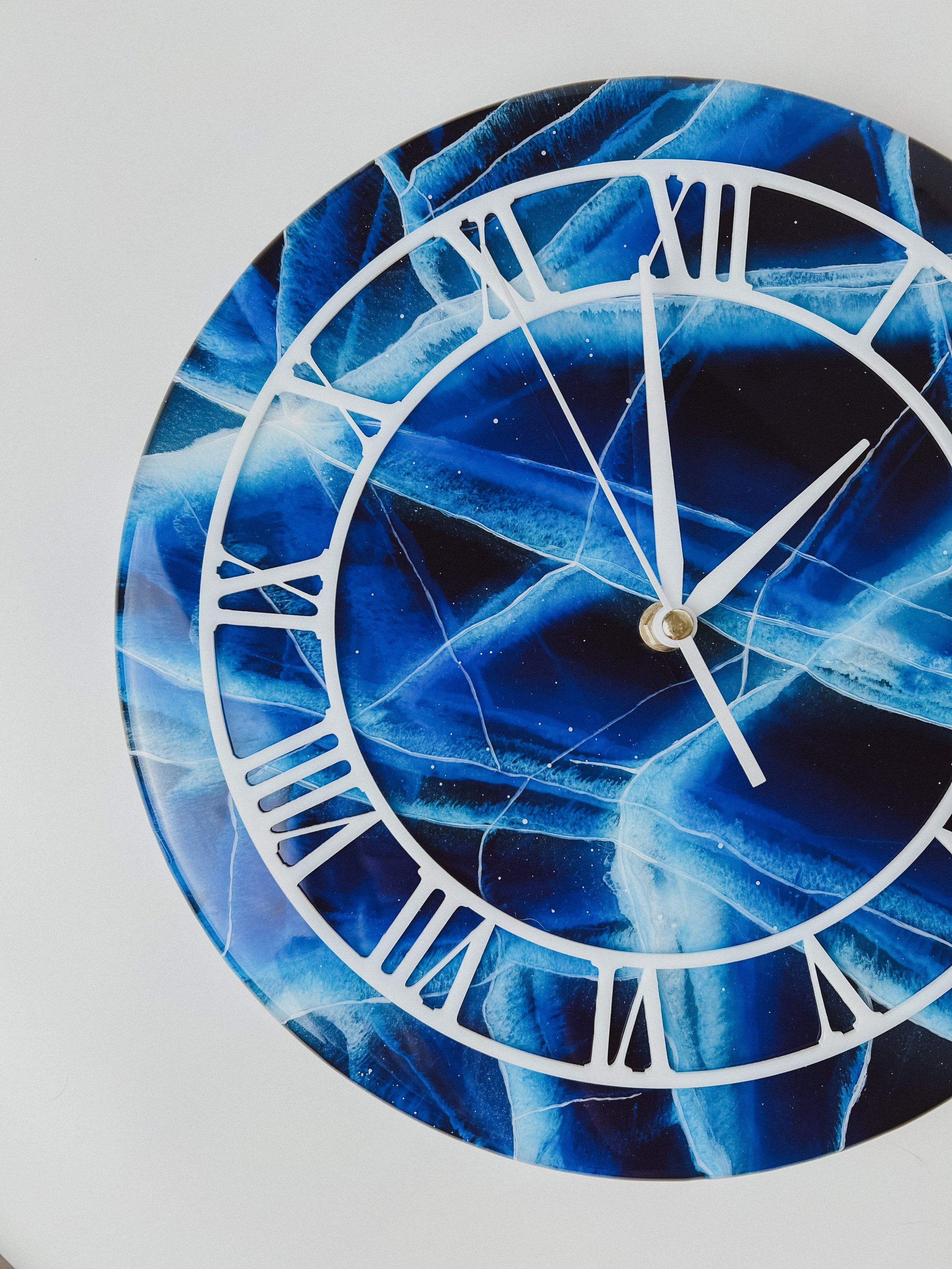 Онлайн мастер-классы по эпоксидной смоле и спиртовым чернилам. Seatales — эпоксидная смола и спиртовые чернила