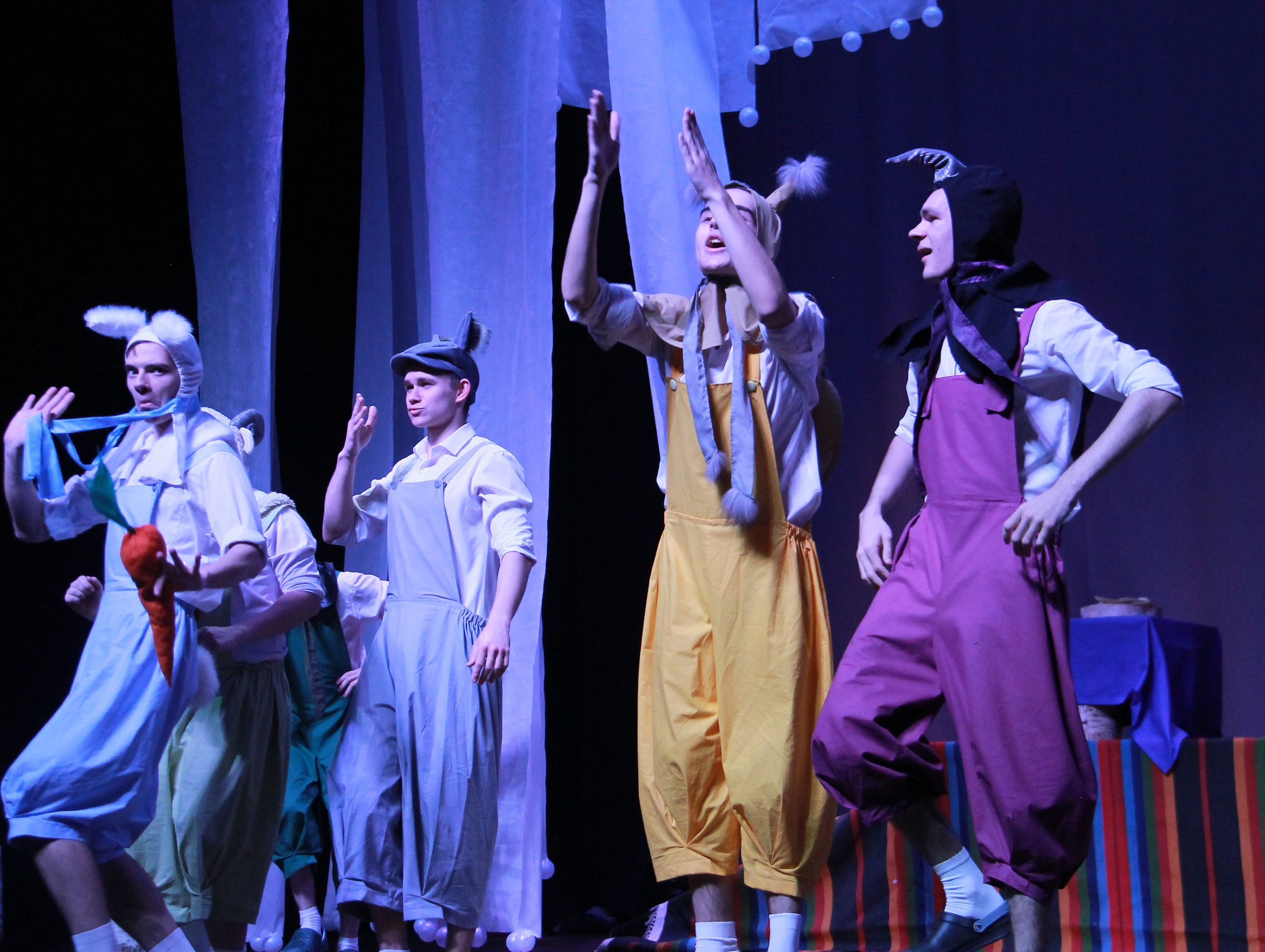 БЕЛОСНЕЖКА И СЕМЬ ГНОМОВ студенческого театра 5 БУКВ. Фотокрыжовник. Снимаем, дружим, путешествуем