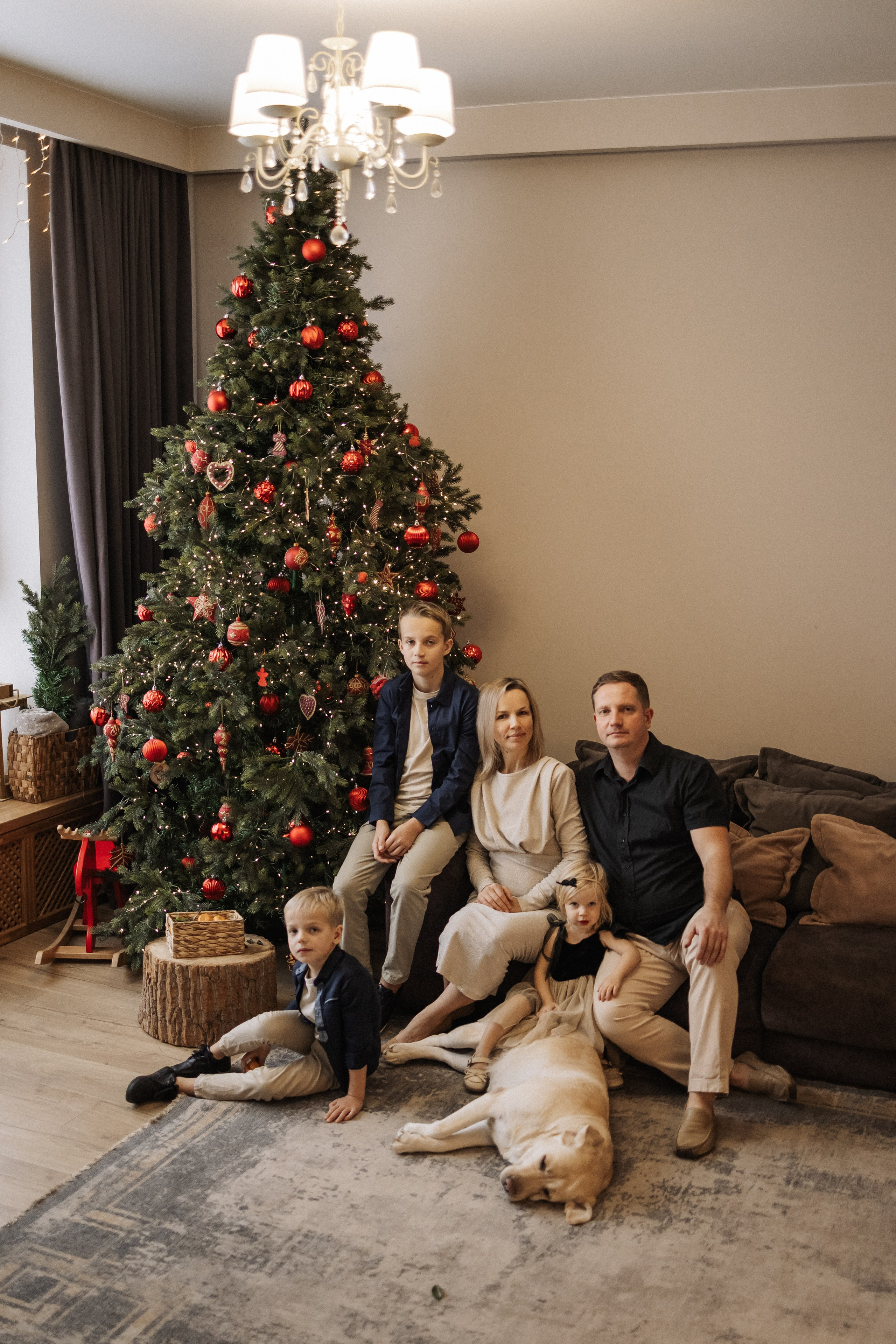 Новогодняя фотосессия дома у Леоновых. Семейный, детский и женский фотограф Дарина Старшинова в Твери