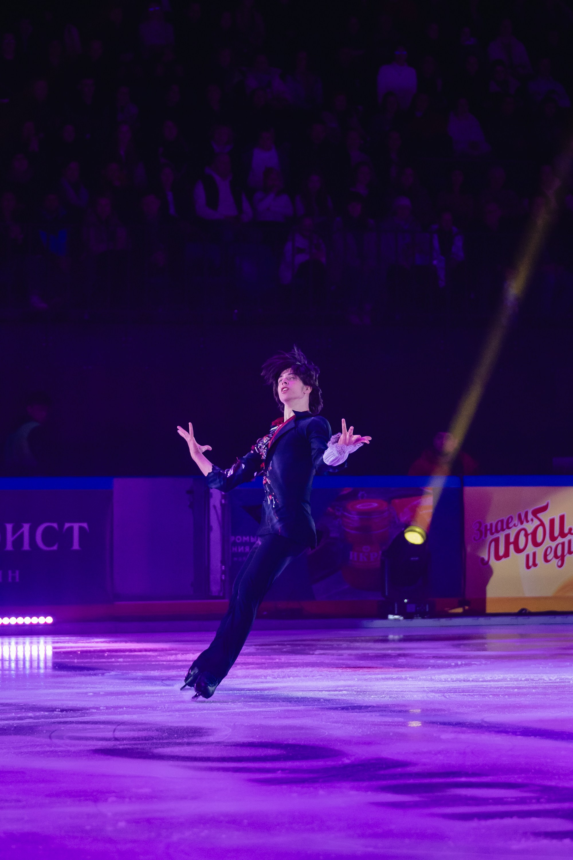 Шоу «Чемпионы на льду» в Новосибирске. Воробьева Ксения — Спортивный и танцевальный фотограф Новосибирск