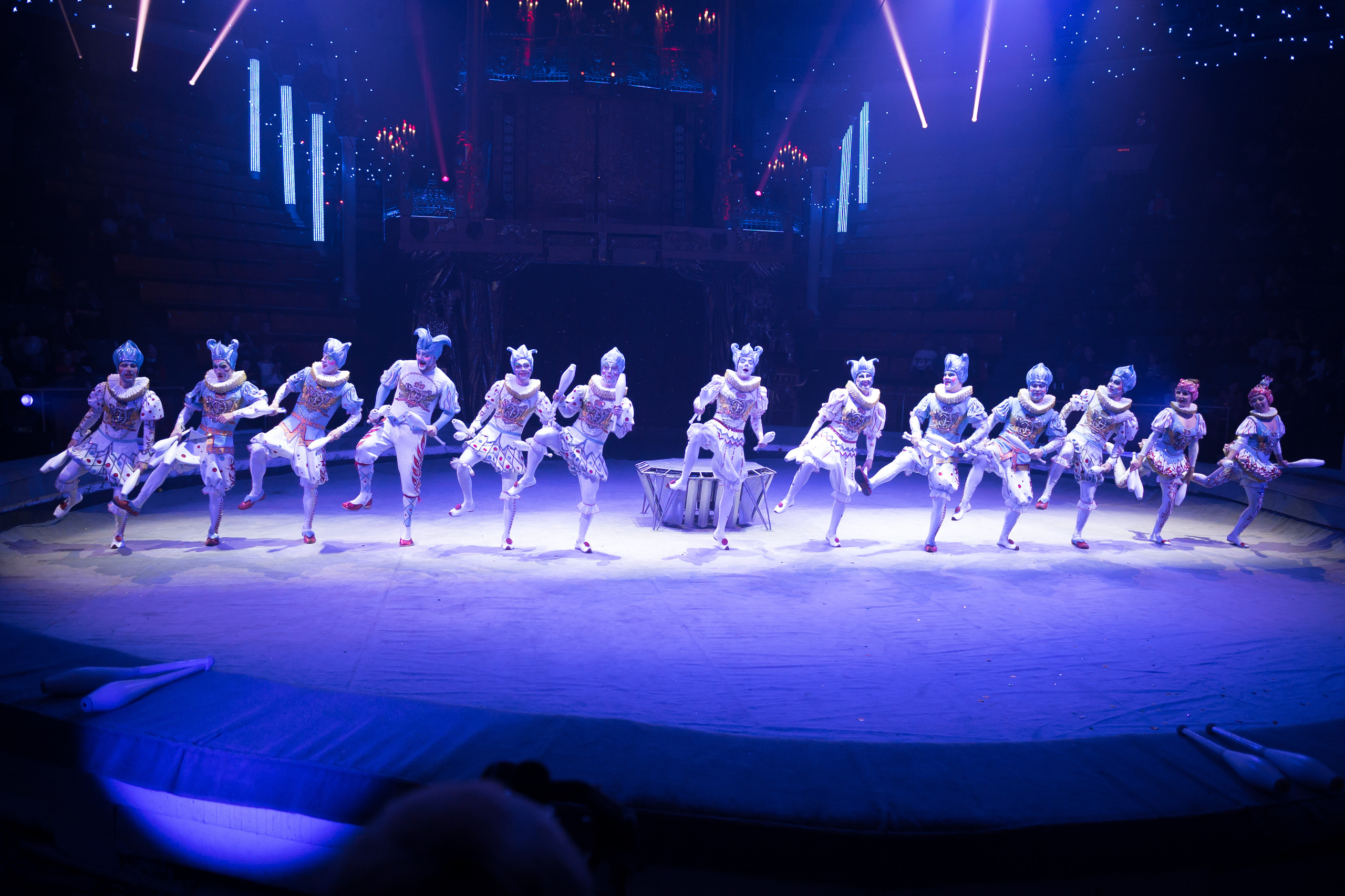 Фотосъёмка, репортаж премьеры Королевского Цирка Гии Эрадзе. Конный и фотограф с животными в Твери Топталова Люся