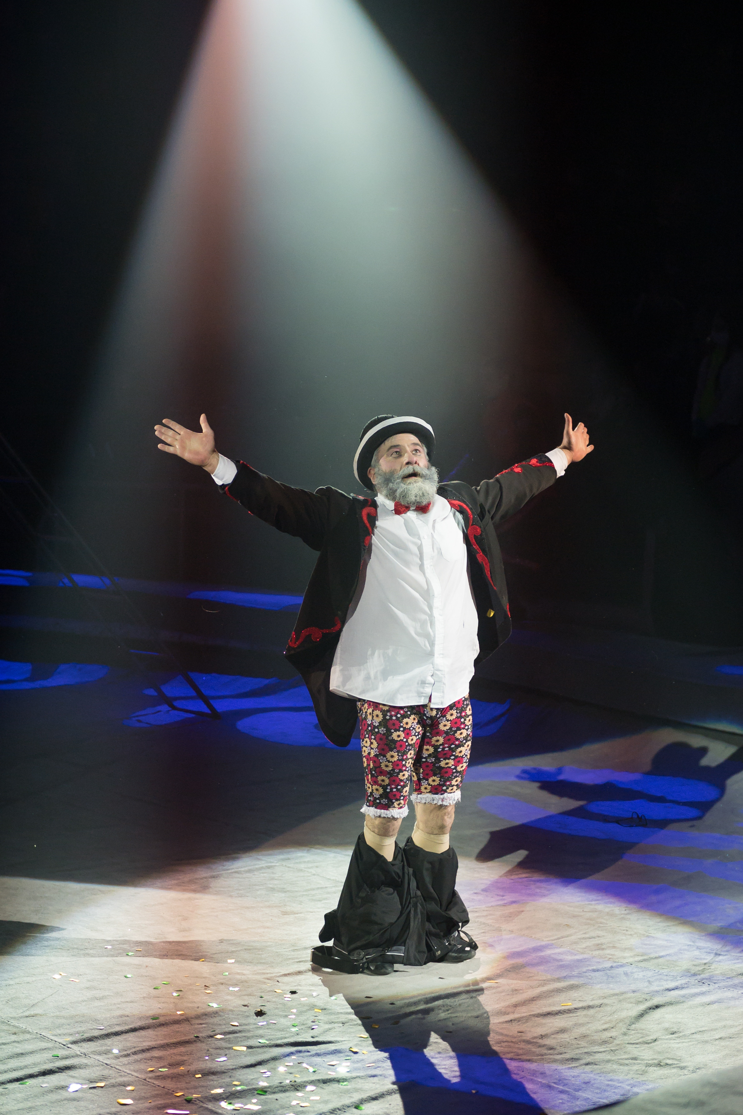 Фотосъёмка, репортаж премьеры Королевского Цирка Гии Эрадзе. Конный и фотограф с животными в Твери Топталова Люся