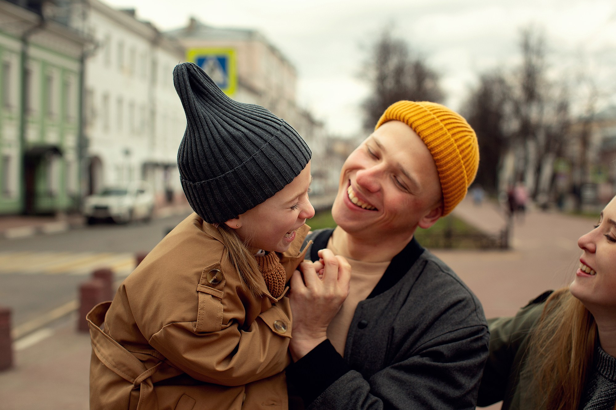 Яркая городская фотопрогулка семьи в ожидании второго малыша. Tatyana Nadezhdina Family photographer