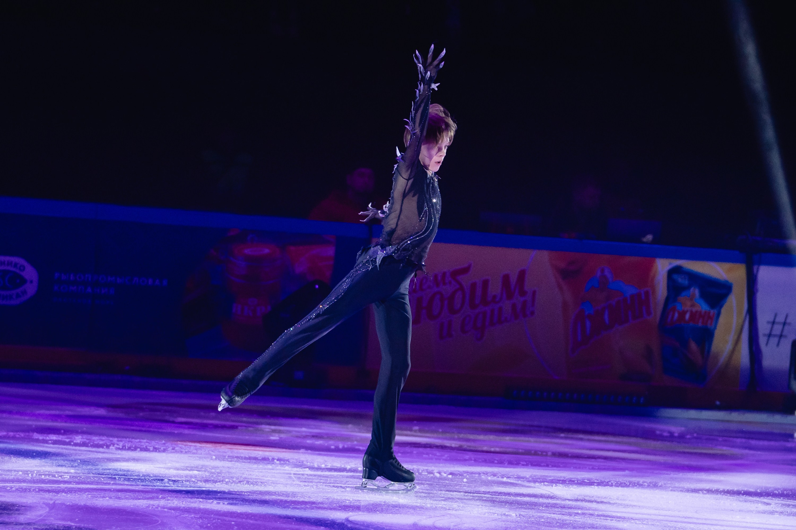 Шоу «Чемпионы на льду» в Новосибирске. Воробьева Ксения — Спортивный и танцевальный фотограф Новосибирск
