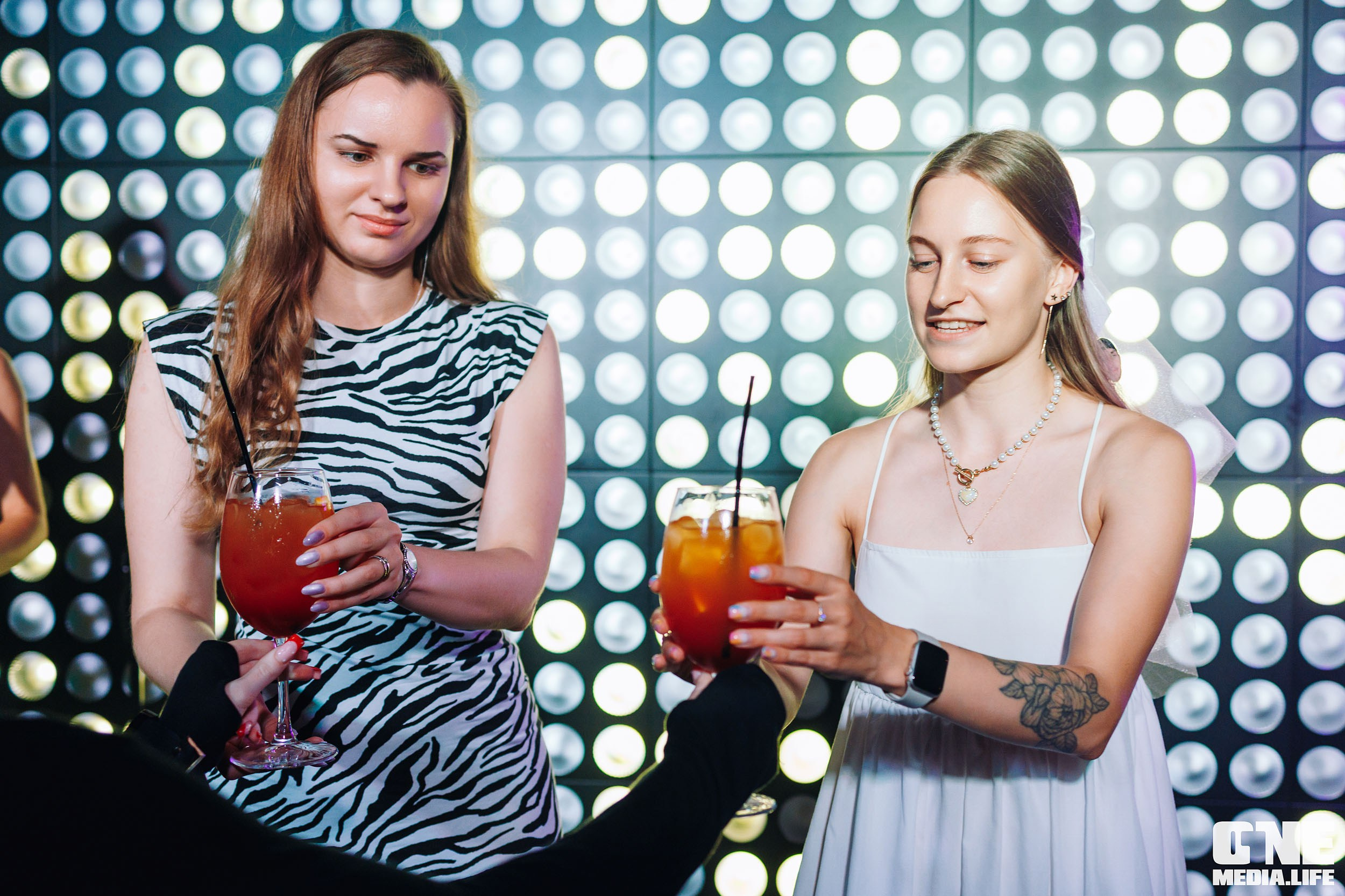 Фоторепортаж из караоке-клуба Эйфория. One Media Life: фоторепортажи, фотоотчеты с мероприятий и заведений