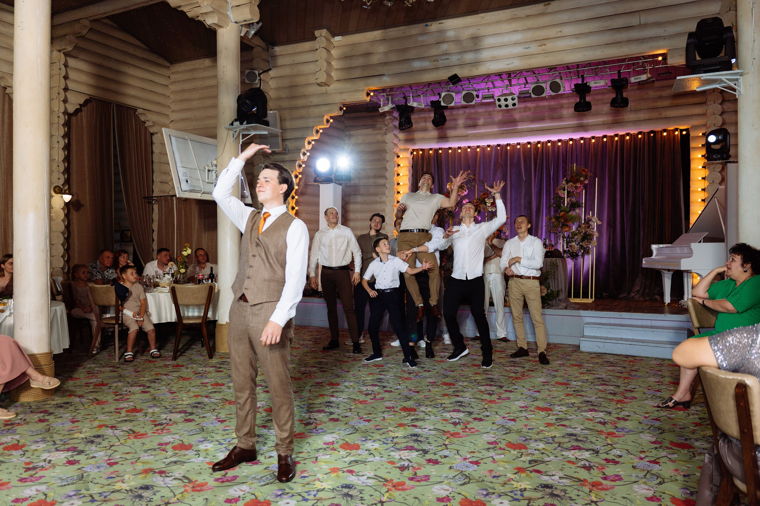 Свадьба Олега и Виктории в клубе «Ближняя дача»