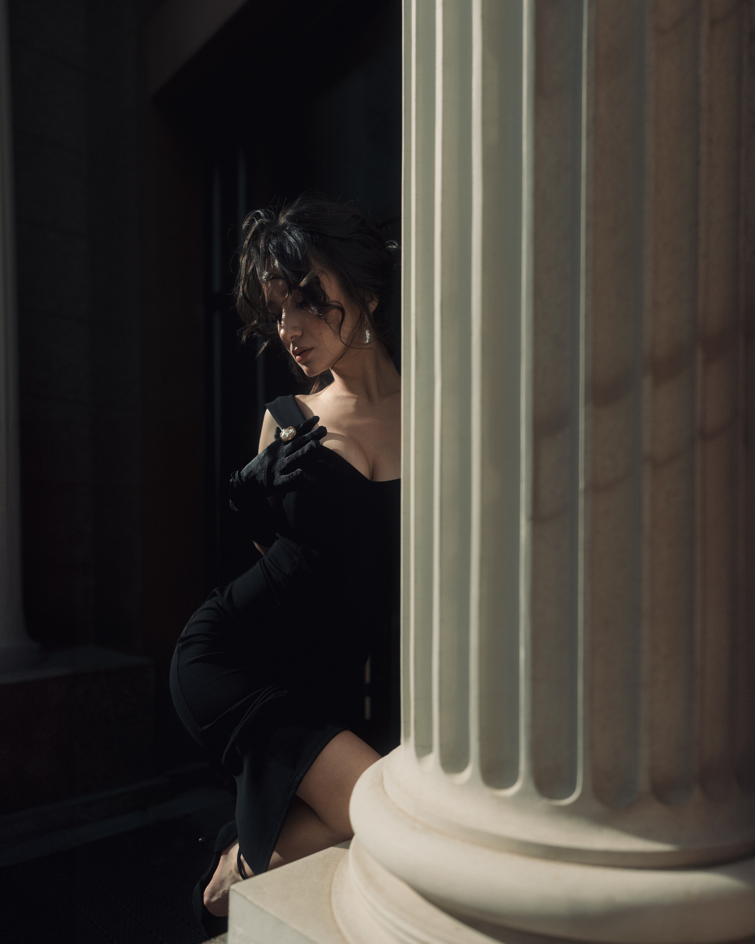 Street photo shoot with Alia in Kazan in Italian style