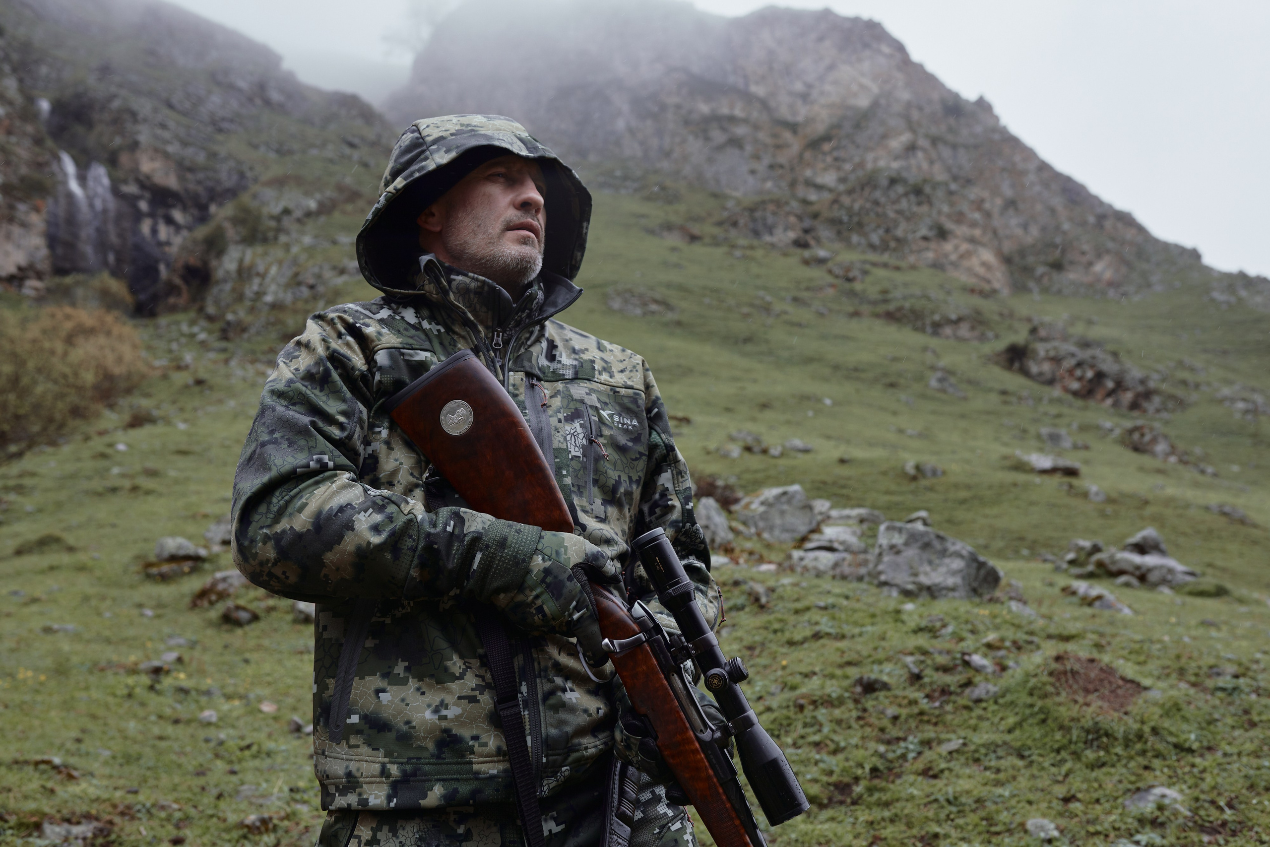 Съемка для бренда охотничьей одежды под ключ. Фотограф Продюсер в горах КБР / Москва Нальчик Горы