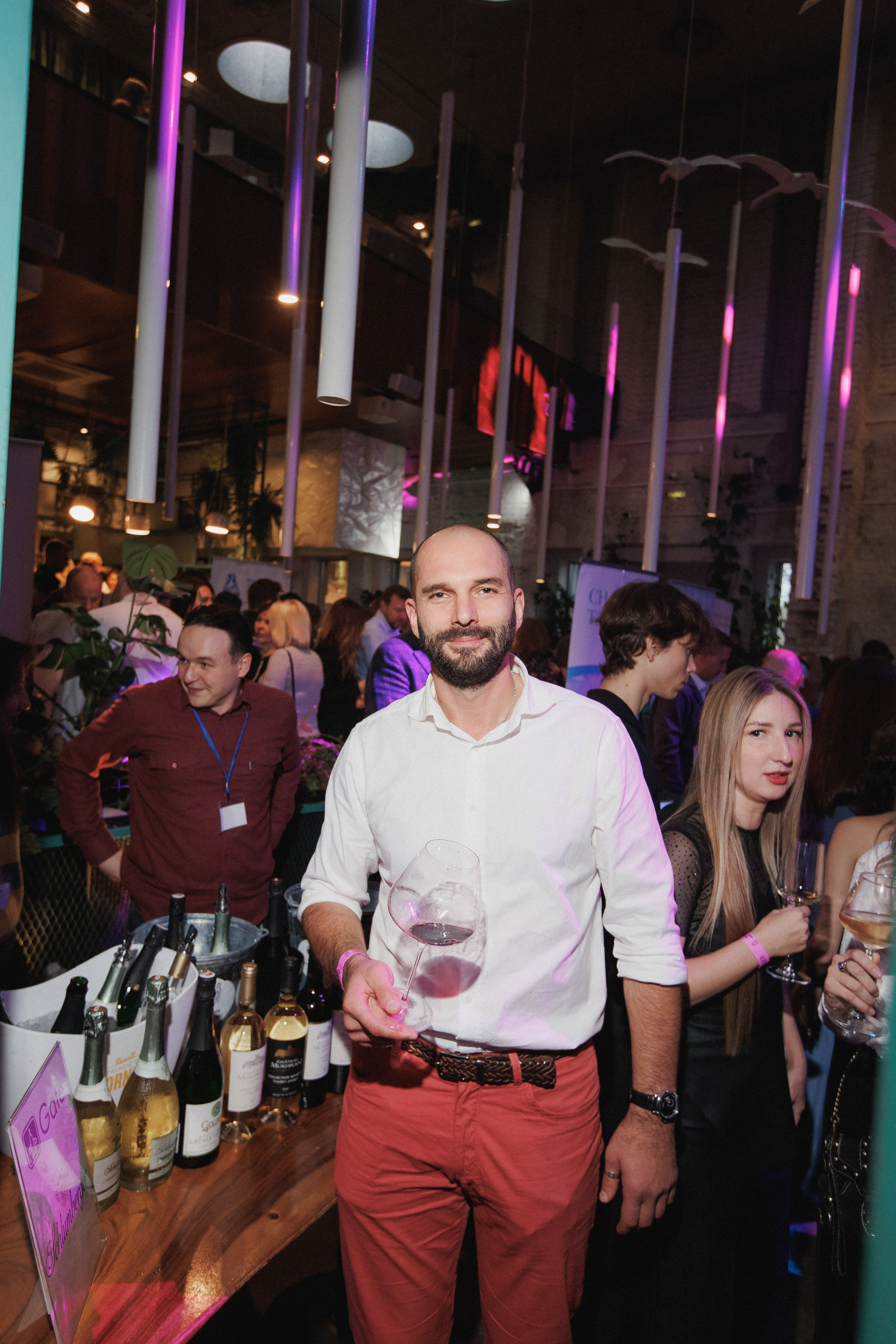 ВИННЫЙ ФЕСТИВАЛЬ. СВОИ. ФОТООТЧЕТЫ-СОБЫТИЯ-МЕСТА