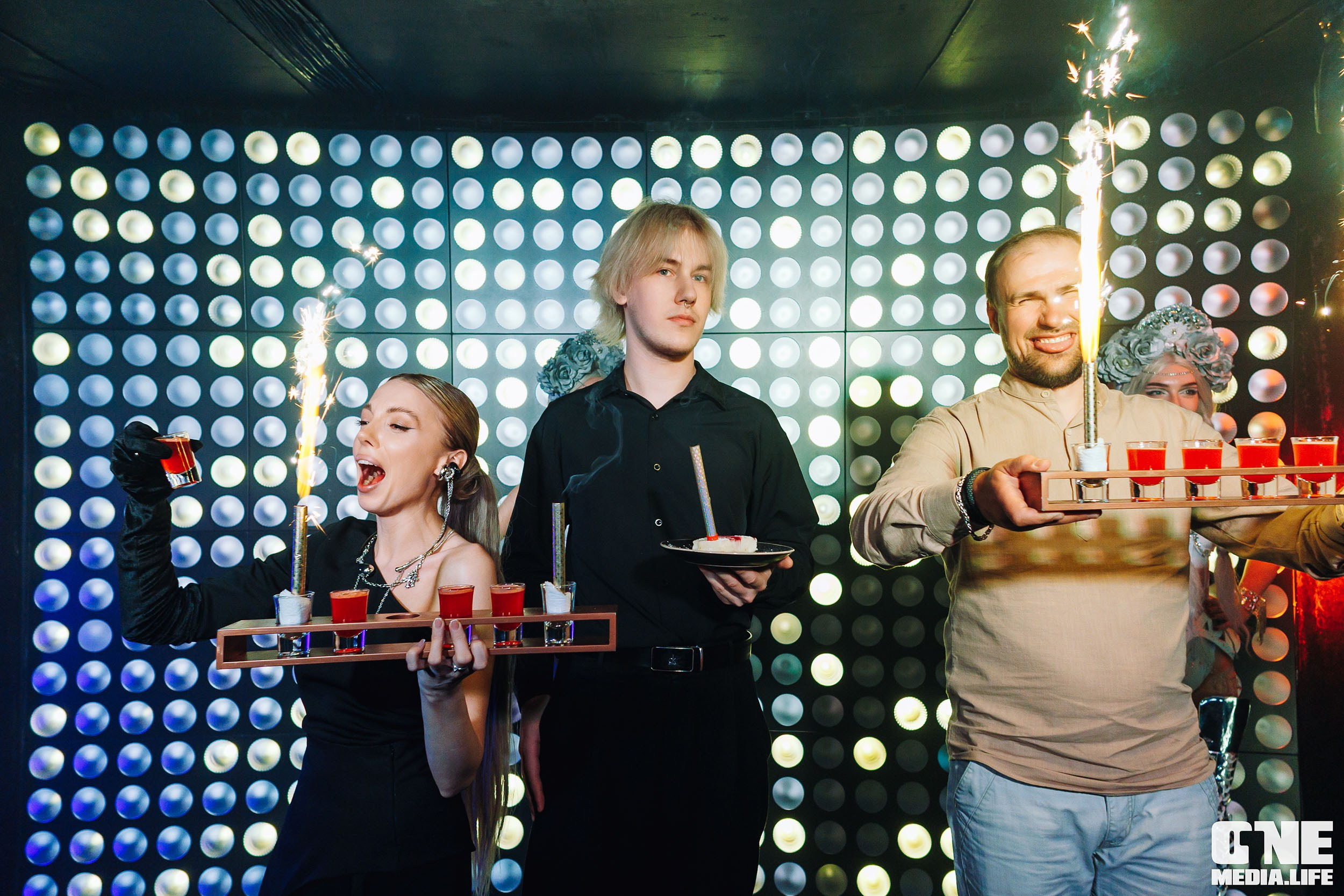 Фоторепортаж из караоке-клуба Эйфория. One Media Life: фоторепортажи, фотоотчеты с мероприятий и заведений