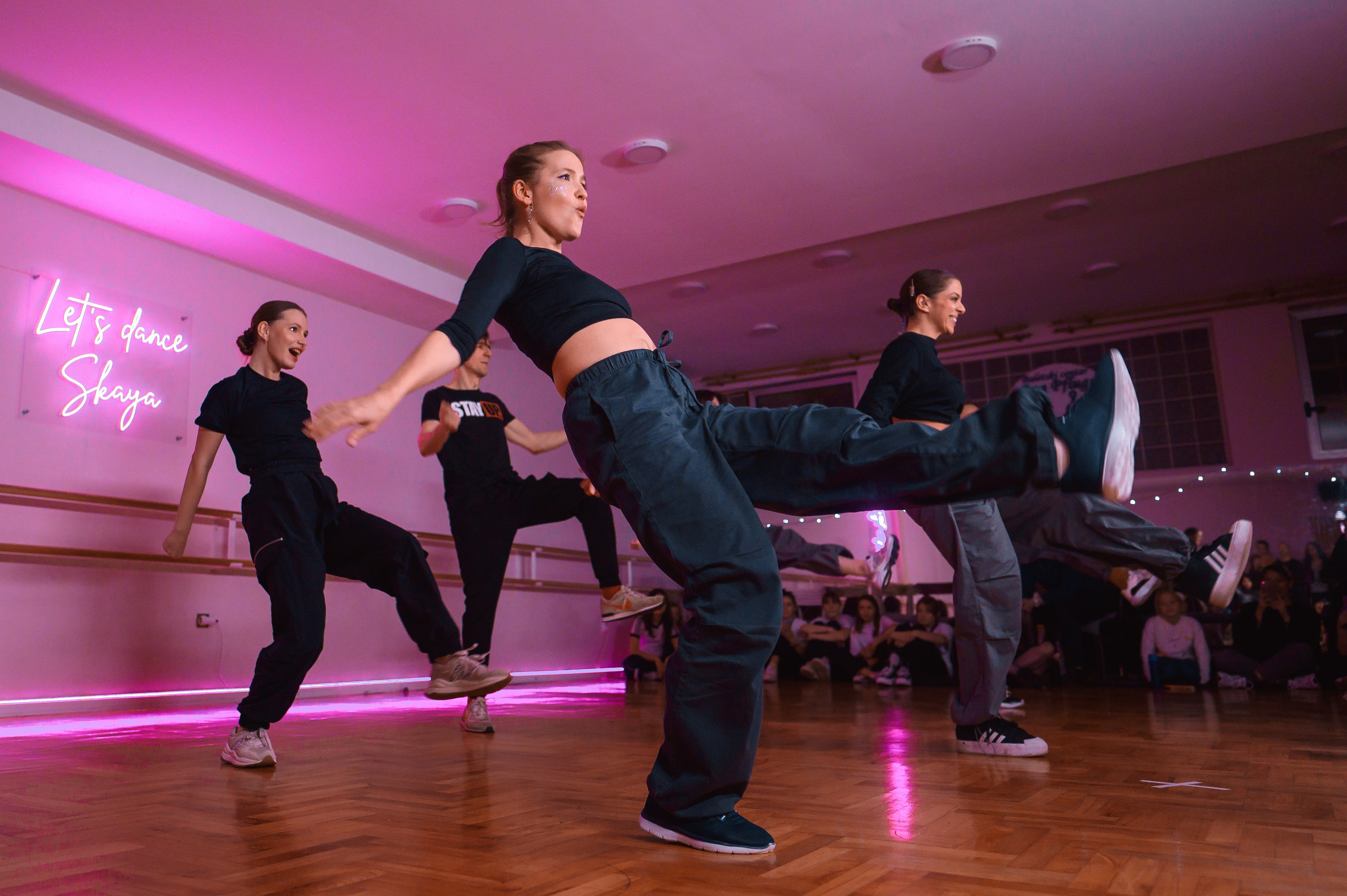 НОВОГОДНИЙ КОНЦЕРТ В СТУДИИ «SKAYA». Фотограф в Белграде Чугреева Елена