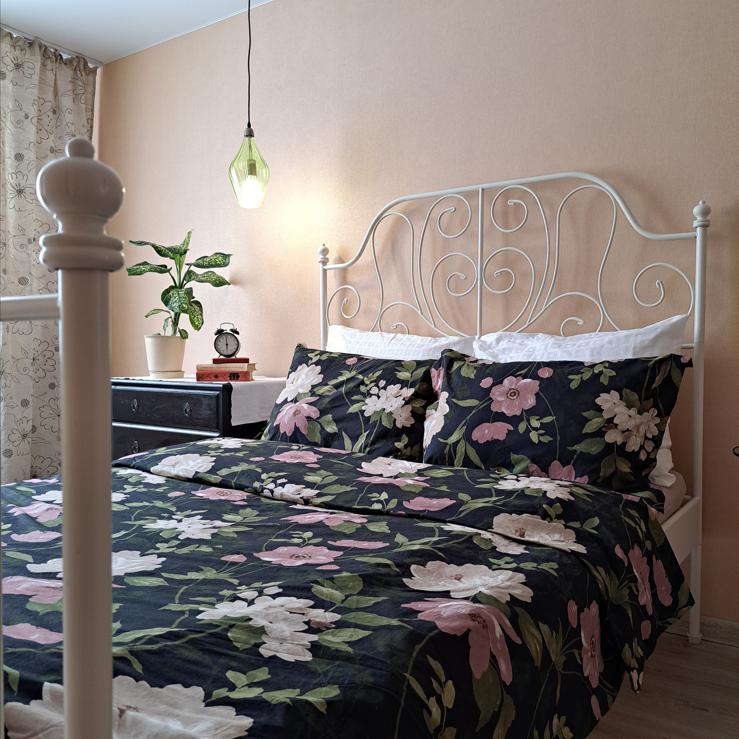 Екатеринбург. Квартира с антиквариатом. Хоумстейджинг и дизайн. Екатеринбург