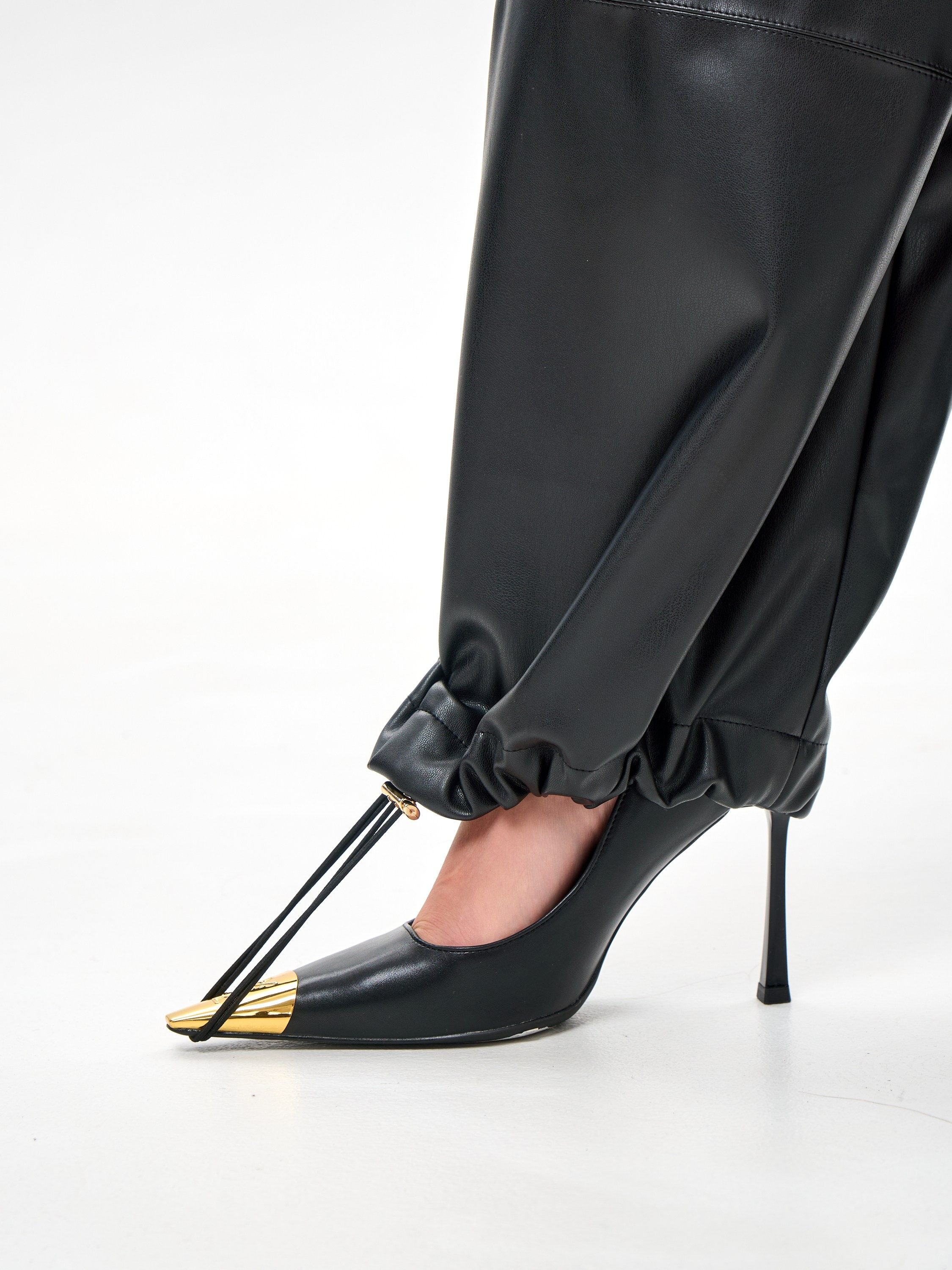 Мая. Профессиональная фотосъёмка для маркетплейсов. Краснодар. Александр Москаленко