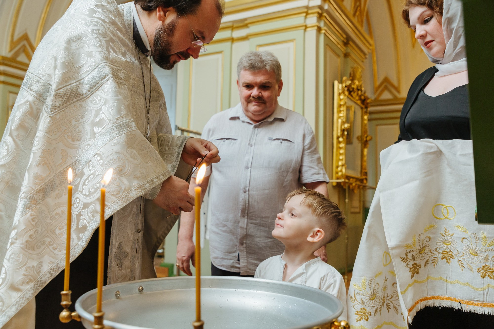 Крещение СПб Никольский собор сколько стоит, как записаться на крещение, где бесплатно крестить Питер, Крещение СПб Никольский собор цена крестин