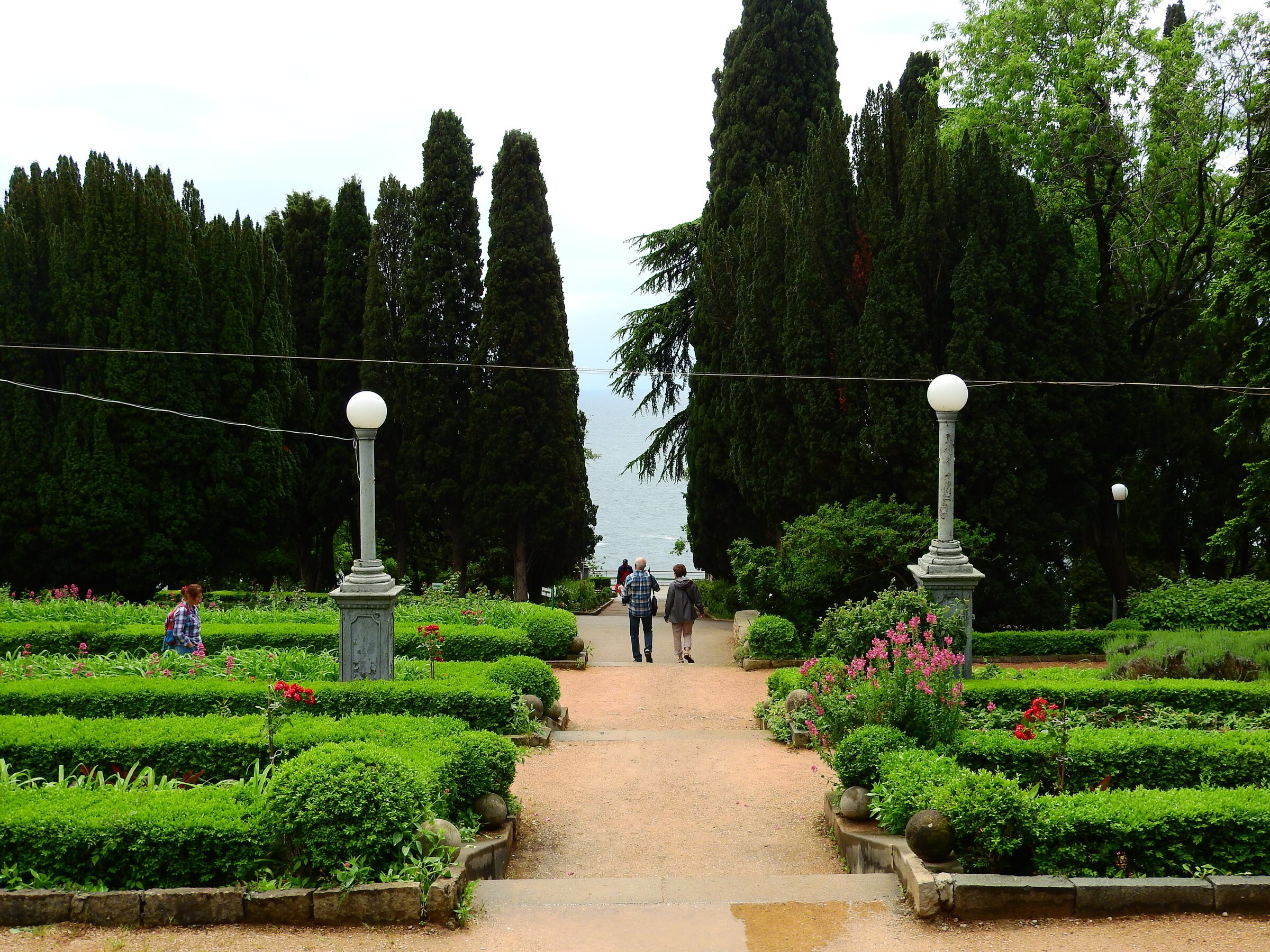 Локации для фотосессии в Ялте. Профессиональная фотосъемка в Крыму. Натуральные эмоции и живые кадры. Забронируйте дату прямо сейчас!