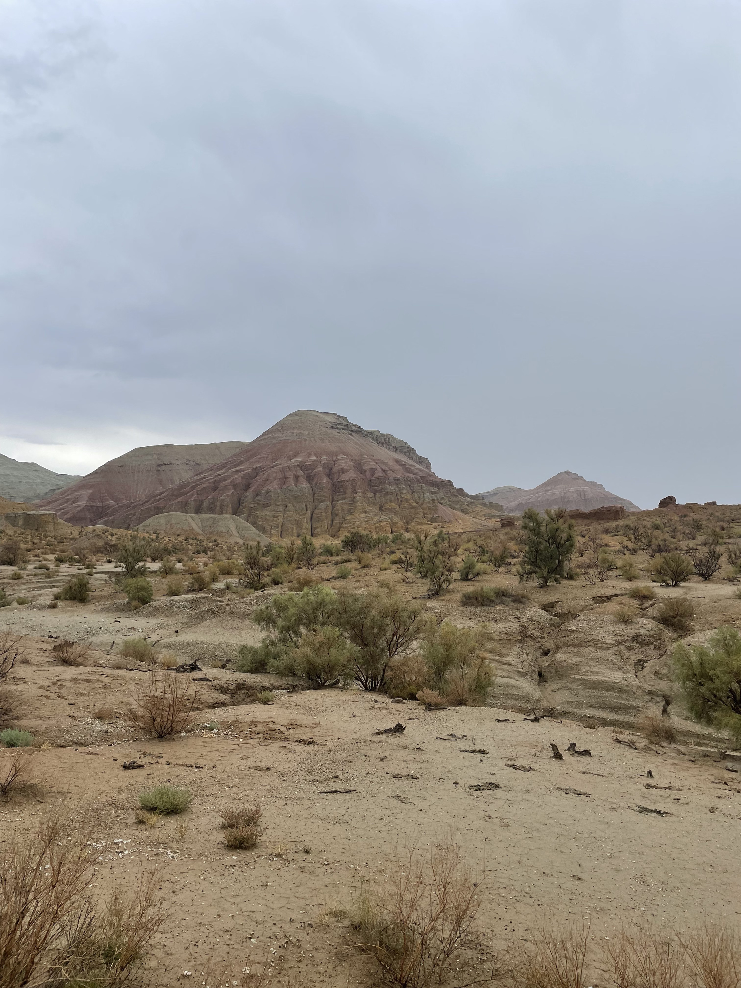 Горы Актау в национальном парке Алтын Эмель, Алматы, Казахстан. Где находится, как доехать, фото и видео весной и осенью