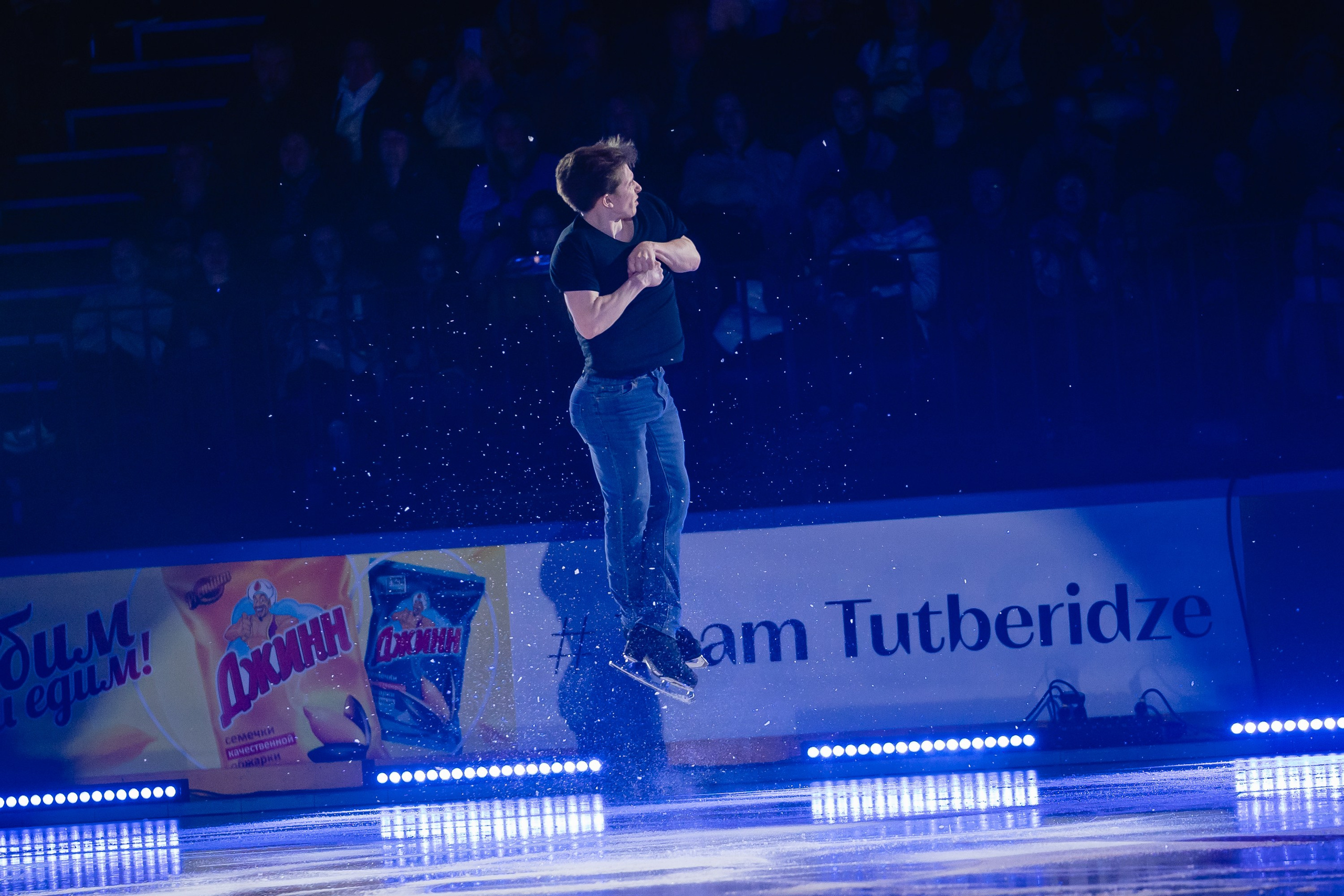Шоу «Чемпионы на льду» в Новосибирске. Воробьева Ксения — Спортивный и танцевальный фотограф Новосибирск