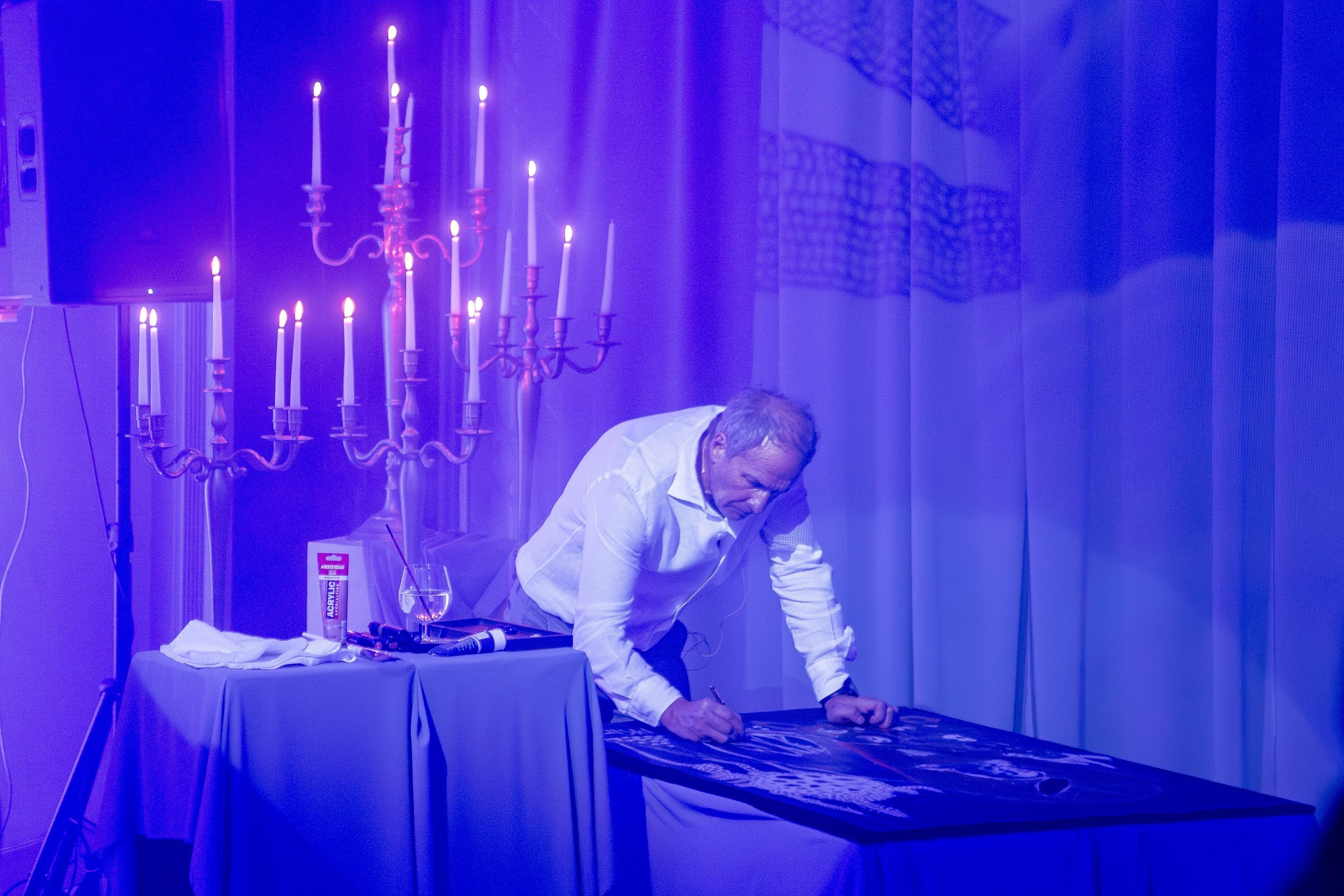 LA DIVINA: THE ETERNAL CALLAS. PAVEL KIR