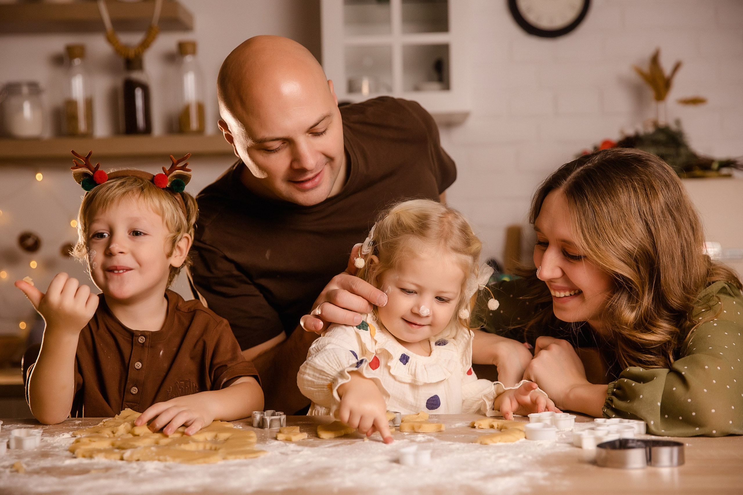 Фотопрогулка Ольги с детьми около Измайловского Кремля. Семейный и детский фотограф в Москве Вера Ускова