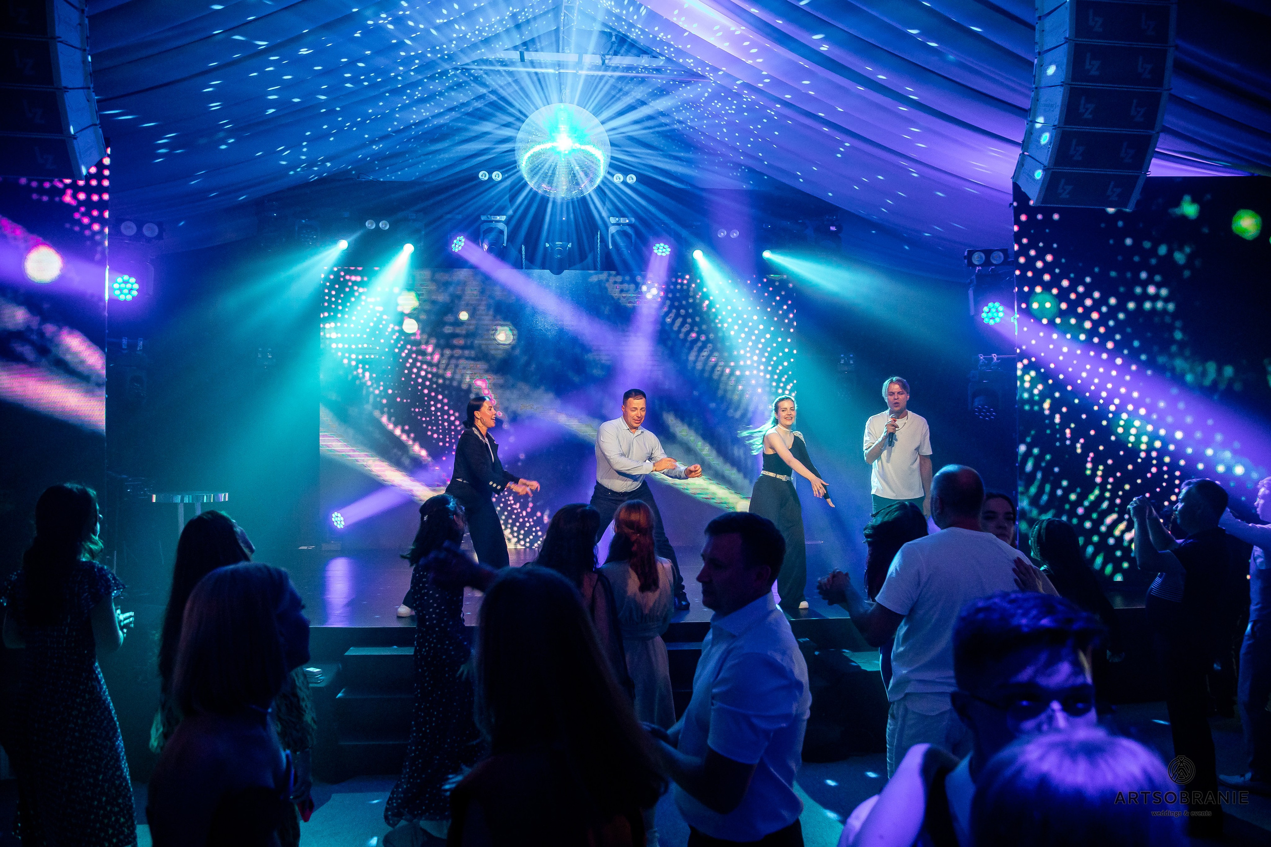 Фотограф на выпускной в Спб (Санкт-Петербург) заказать