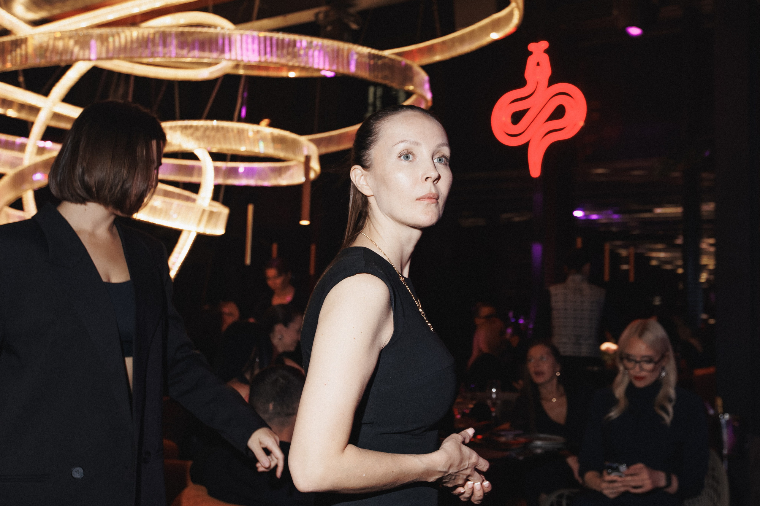 B.DAY PARTY ЖУРНАЛА •G. СВОИ. ФОТООТЧЕТЫ-СОБЫТИЯ-МЕСТА