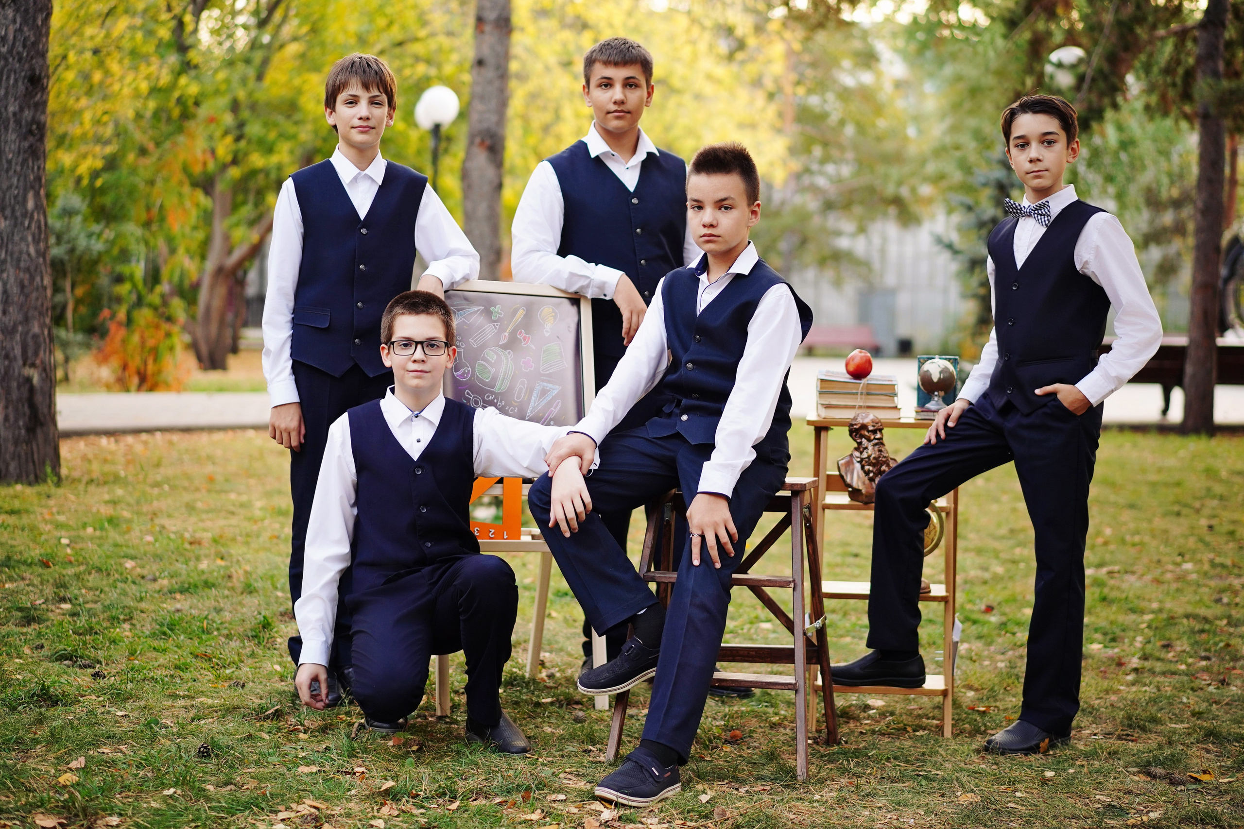 Виньетка + портреты. GOTRA — выпускные альбомы в Тюмени