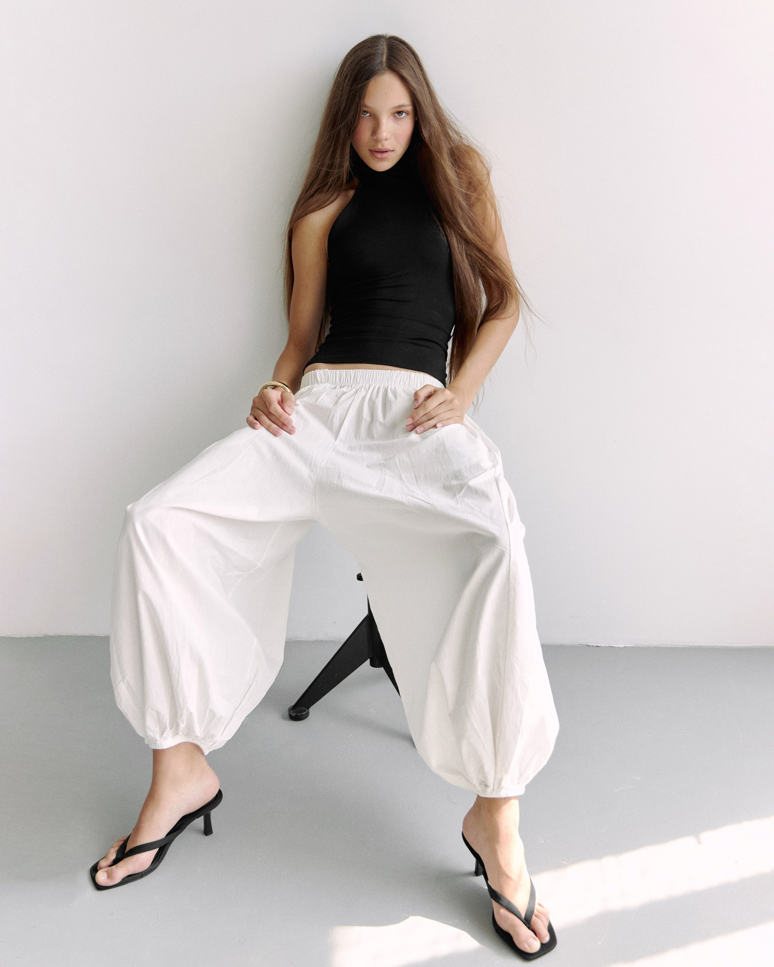 Fashion and model test photographer based in Dubai and Abu-Dhabi