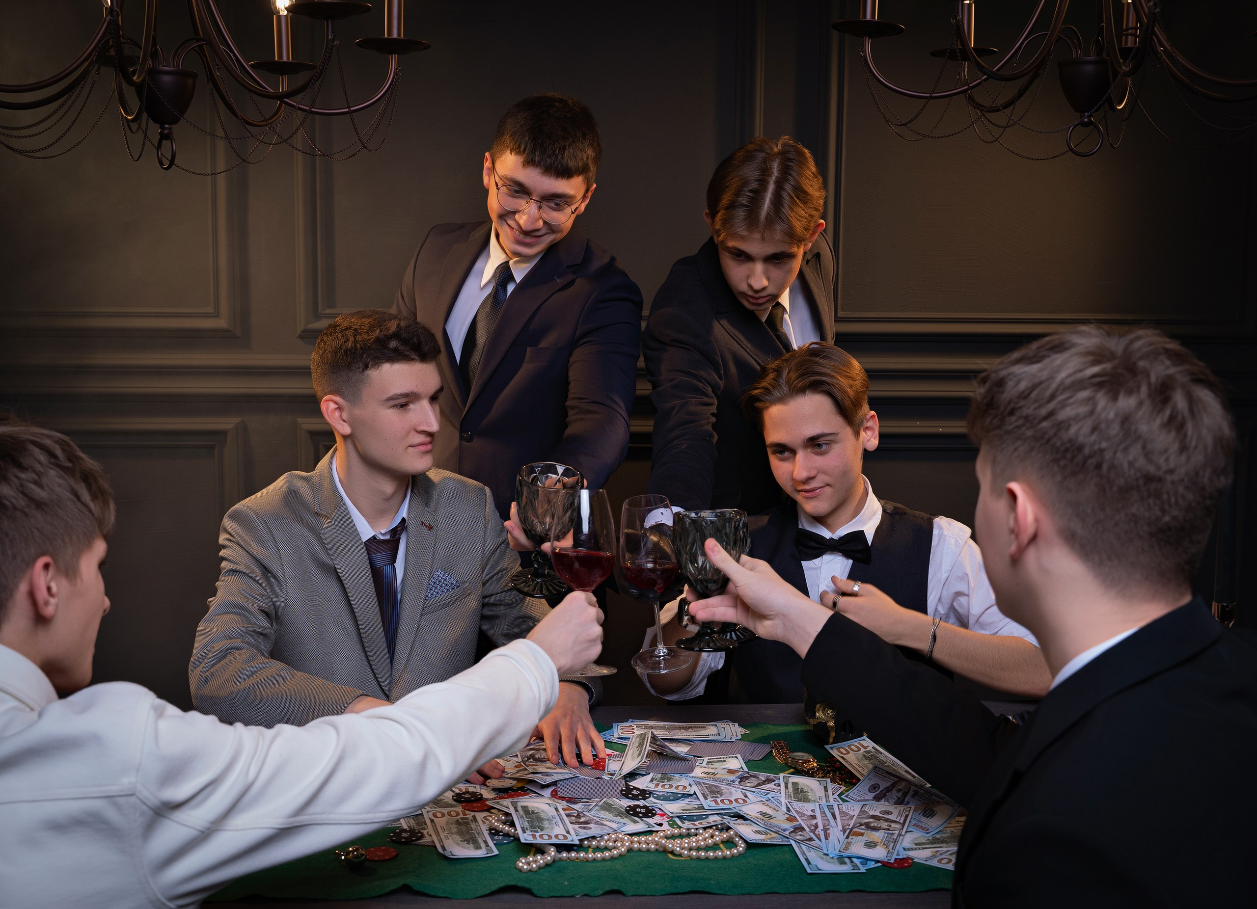 Тематическая студийная фотосессия для выпускных альбомов Жанна Бакунович