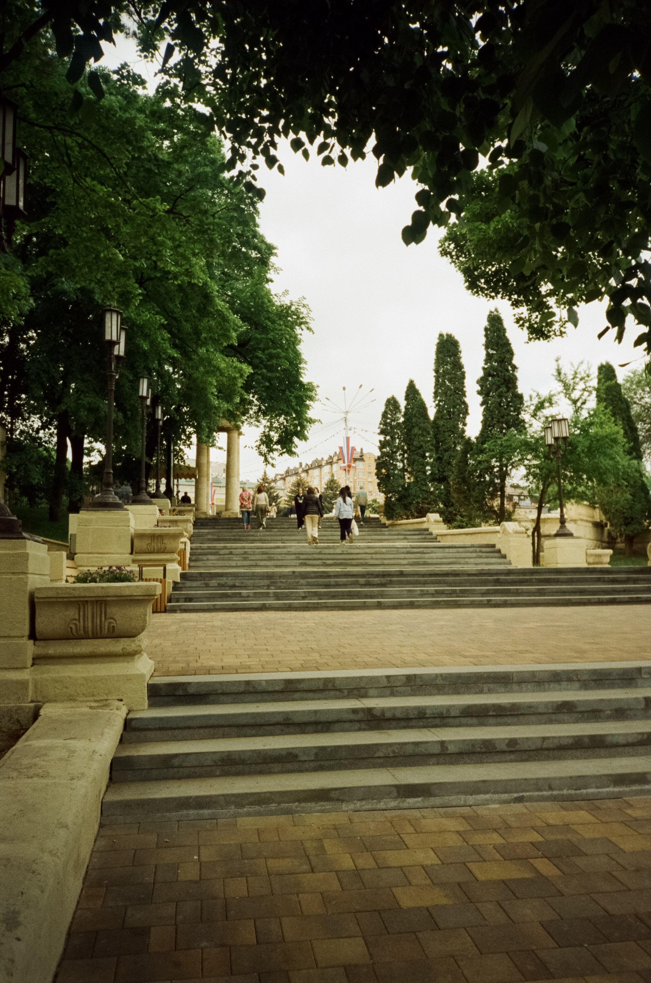 Прогулка в Курортном парке. Ессентуки. Фотограф-документалист Мария Осокина